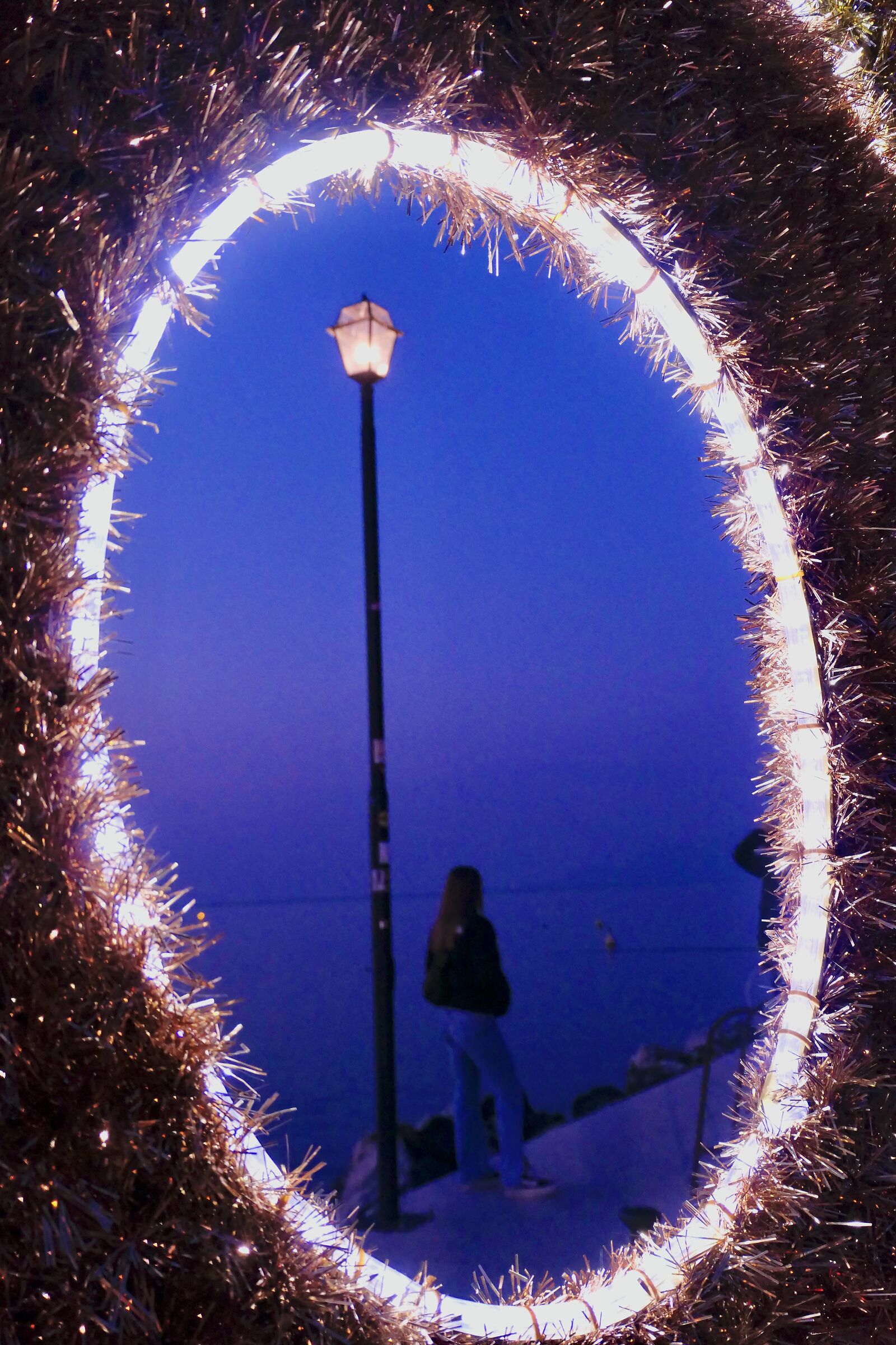 attraverso le luminarie