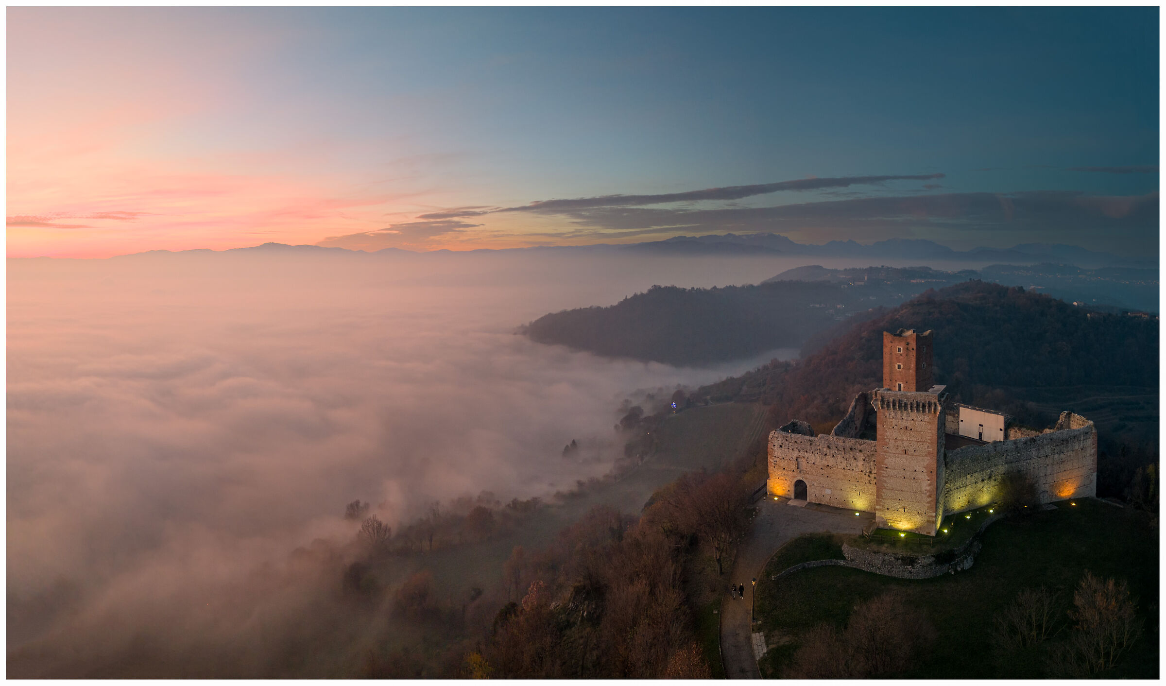 arriva la nebbia
