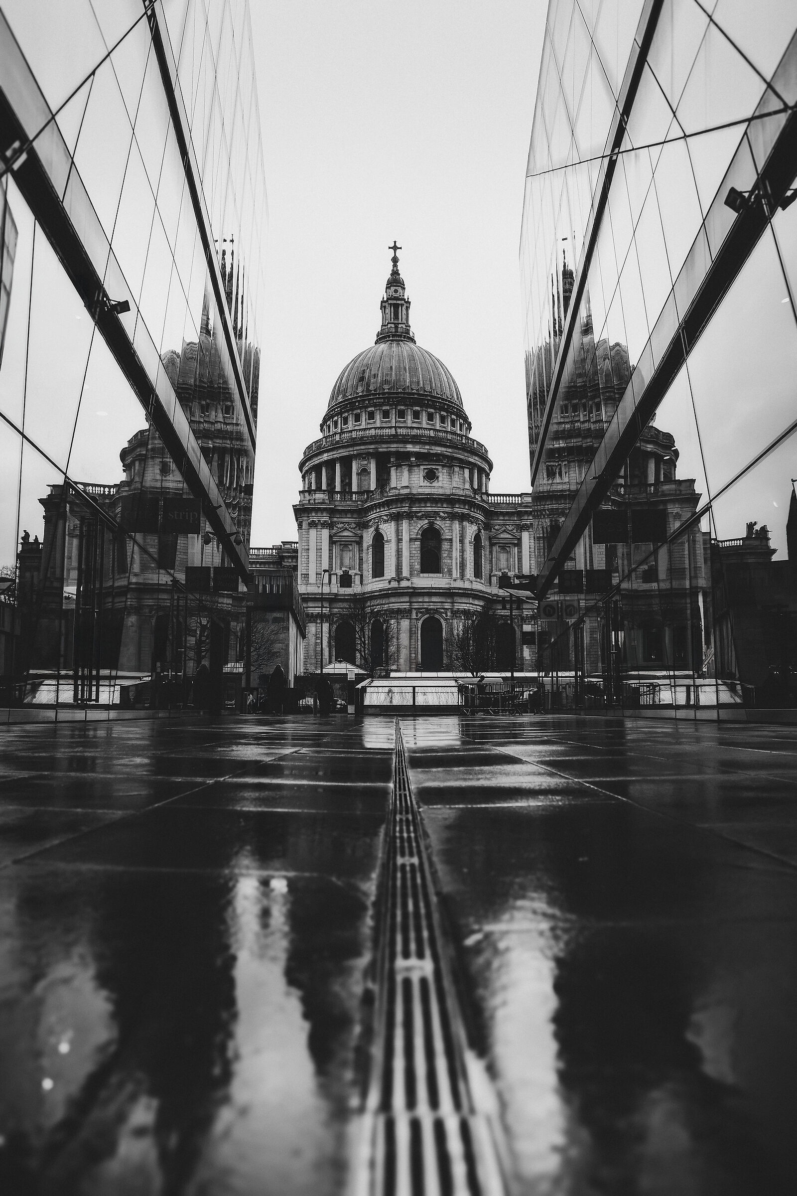 La Cattedrale sogna di trasformare la pietra in spirito