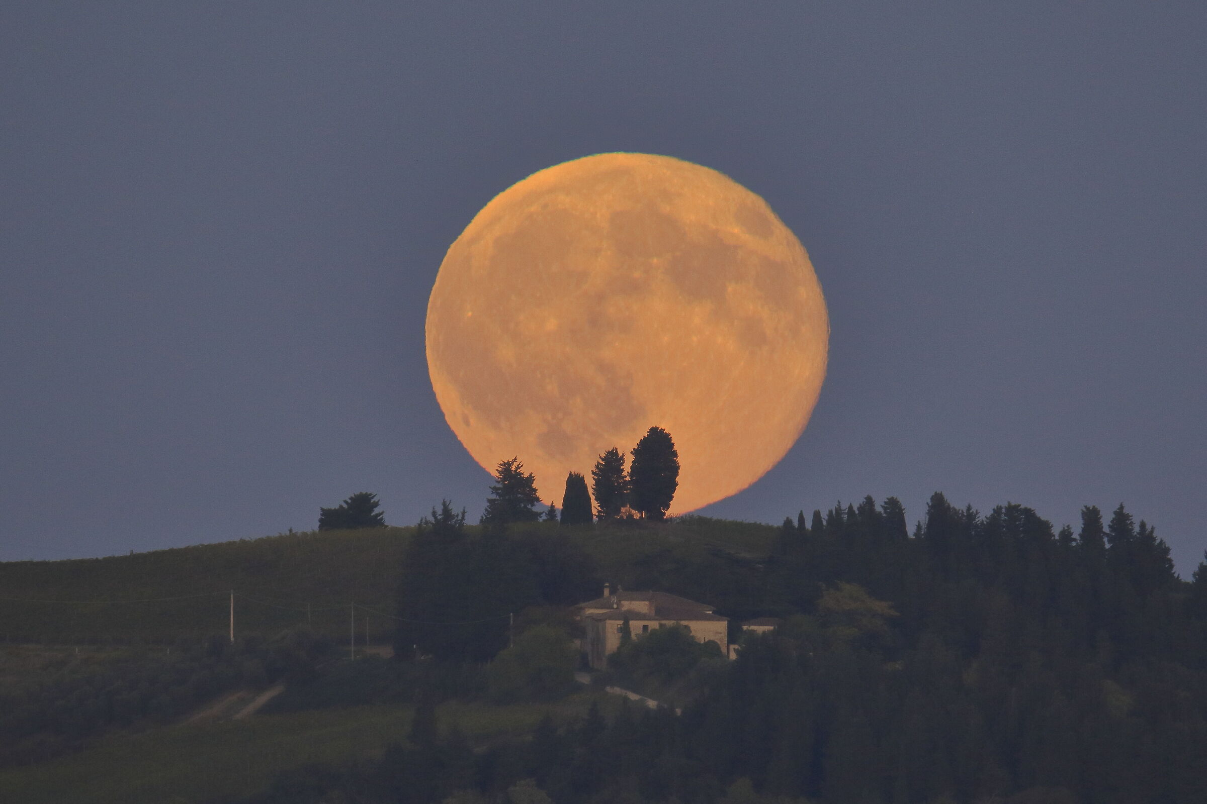 Moon of October 7