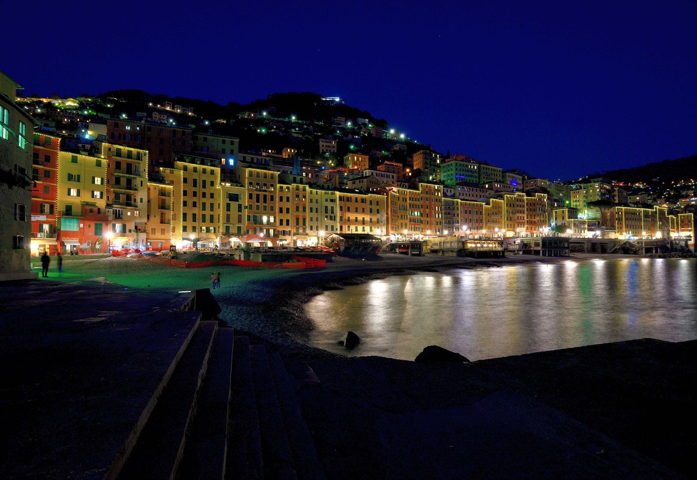 Camogli con luci natalizie
