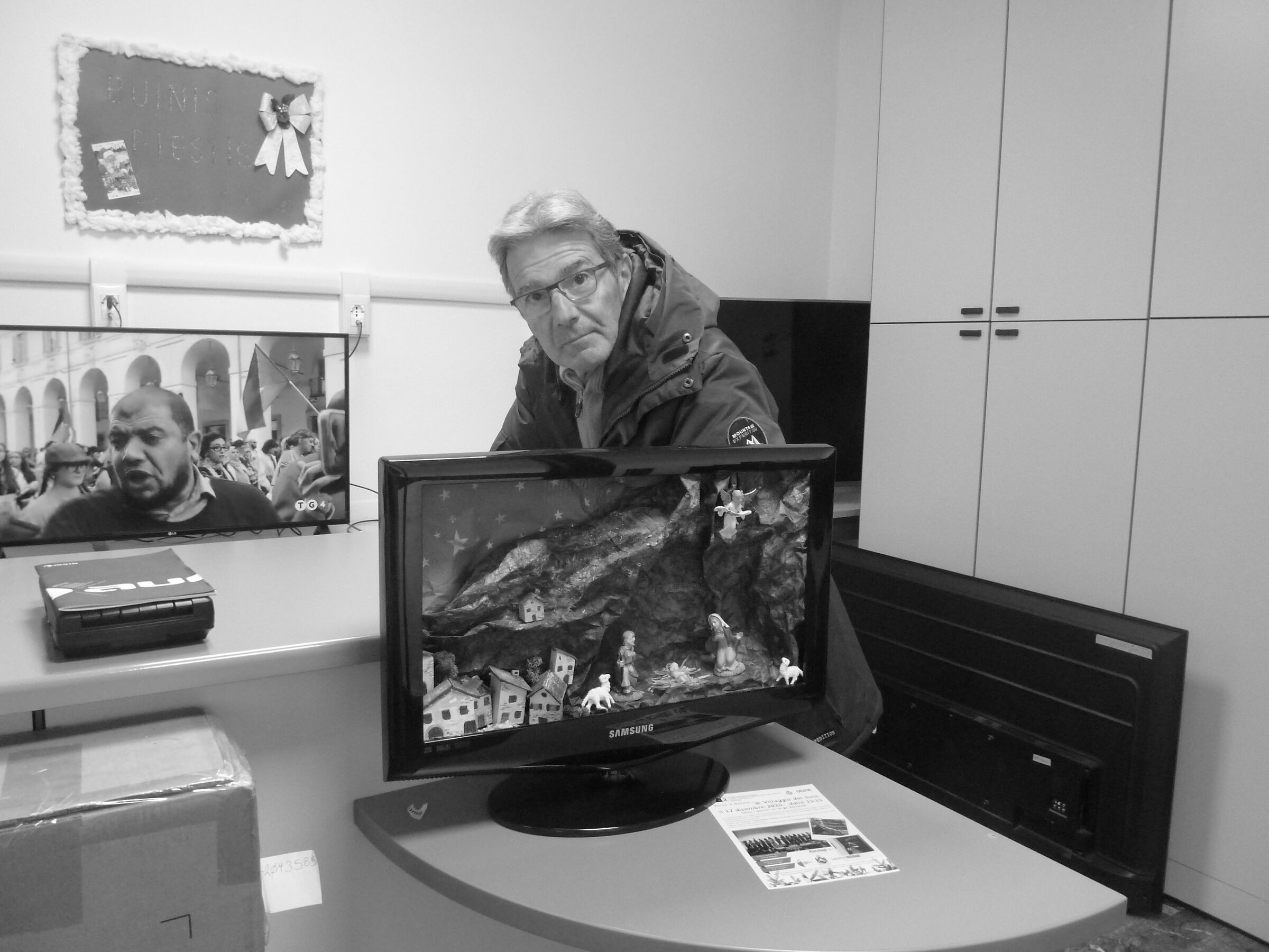 Andrea, the Imam and the "led" nativity scene