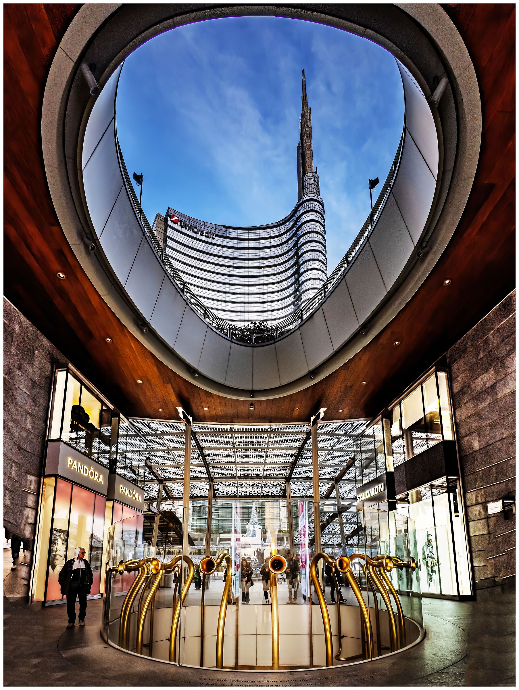 Milano Piazza Piazza Gae Aulenti