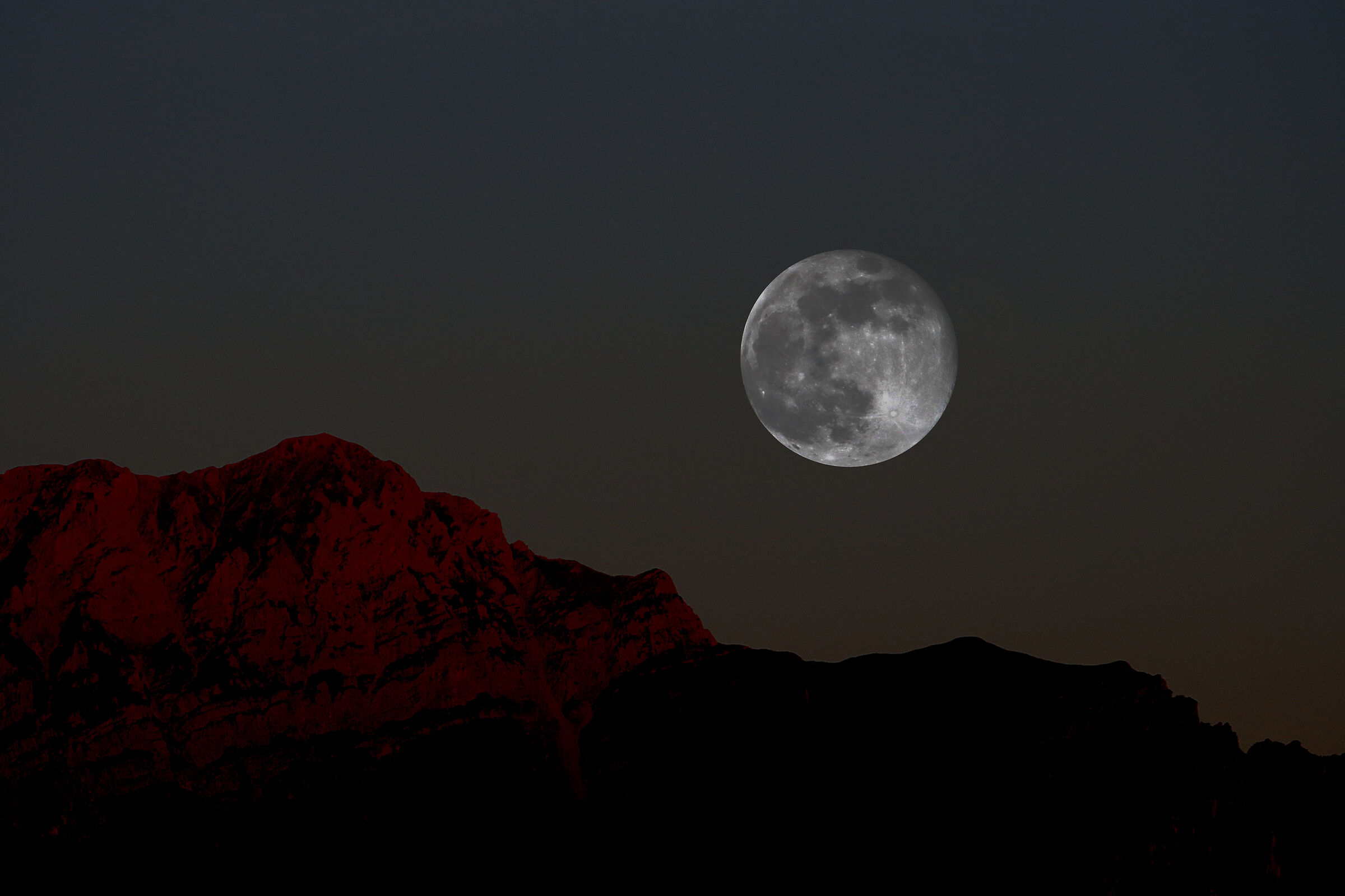 Luna grigia
