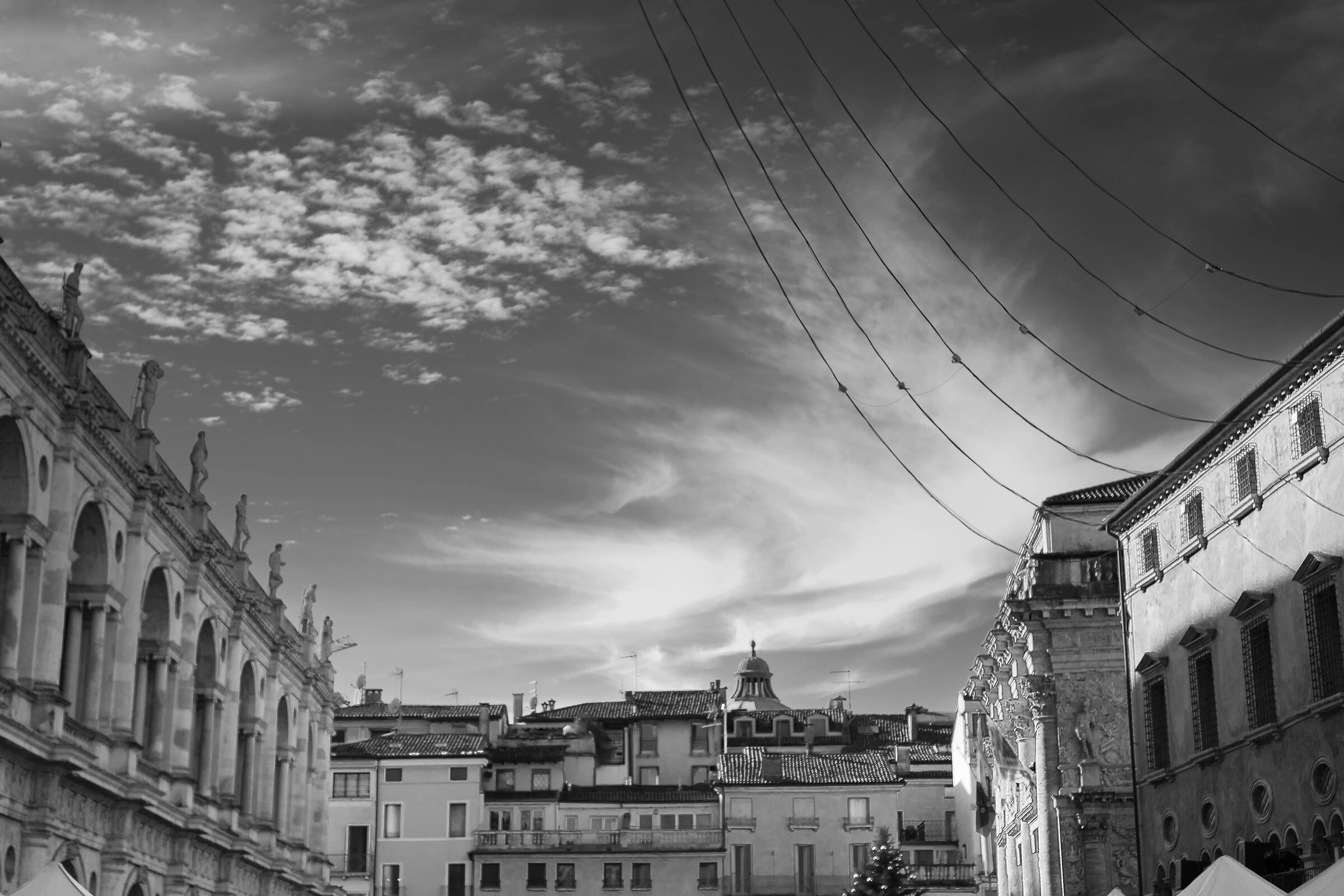 Vicenza... blu sky..