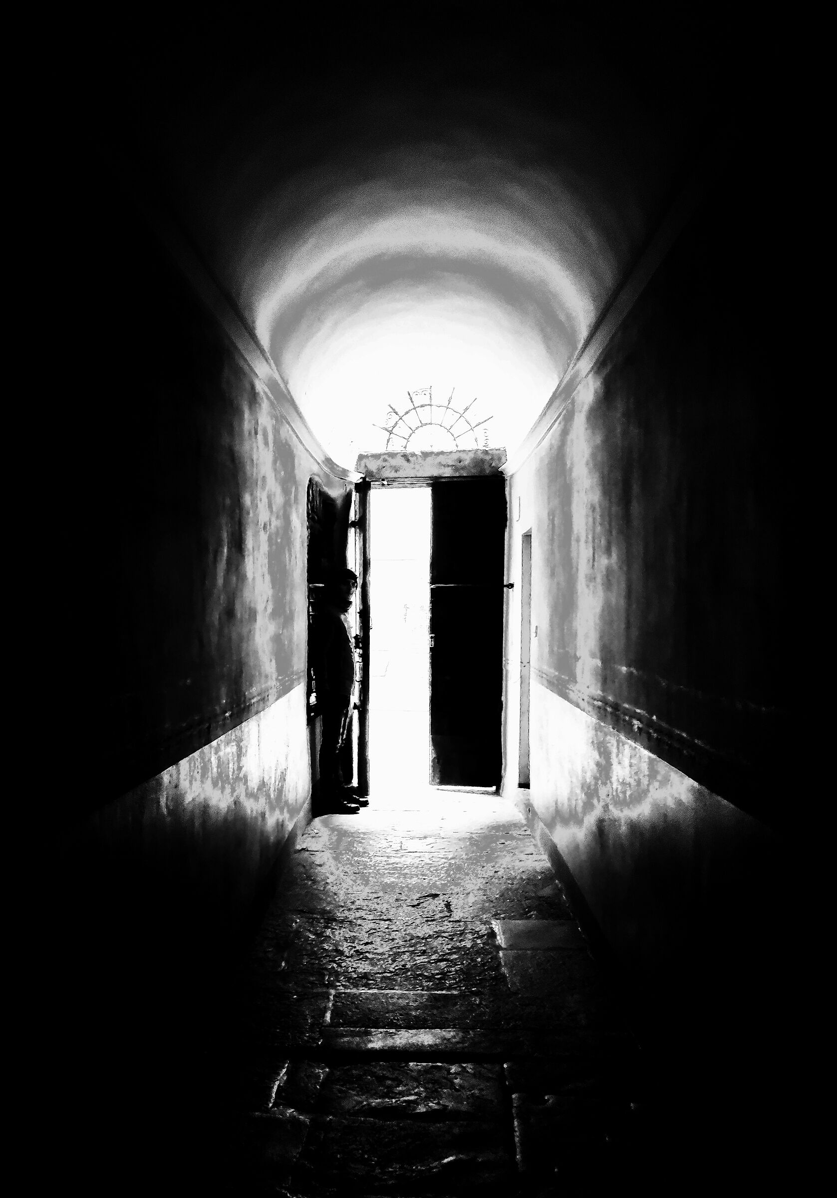 Guest in the Keyhole