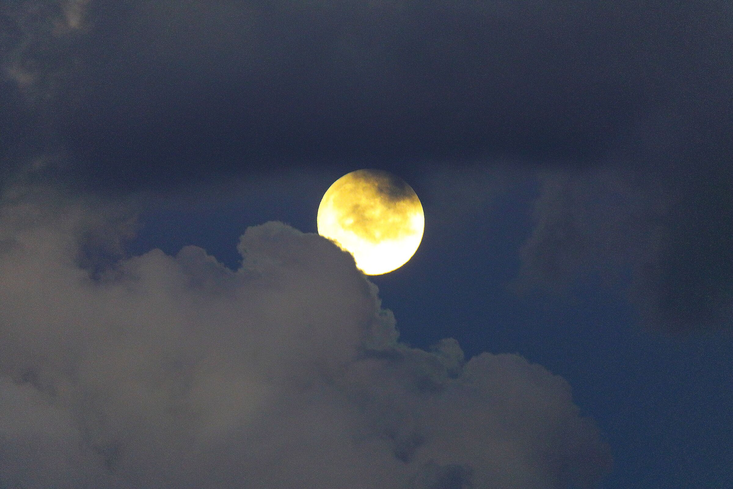 La Luna 06 ottobre 2025 - 0357