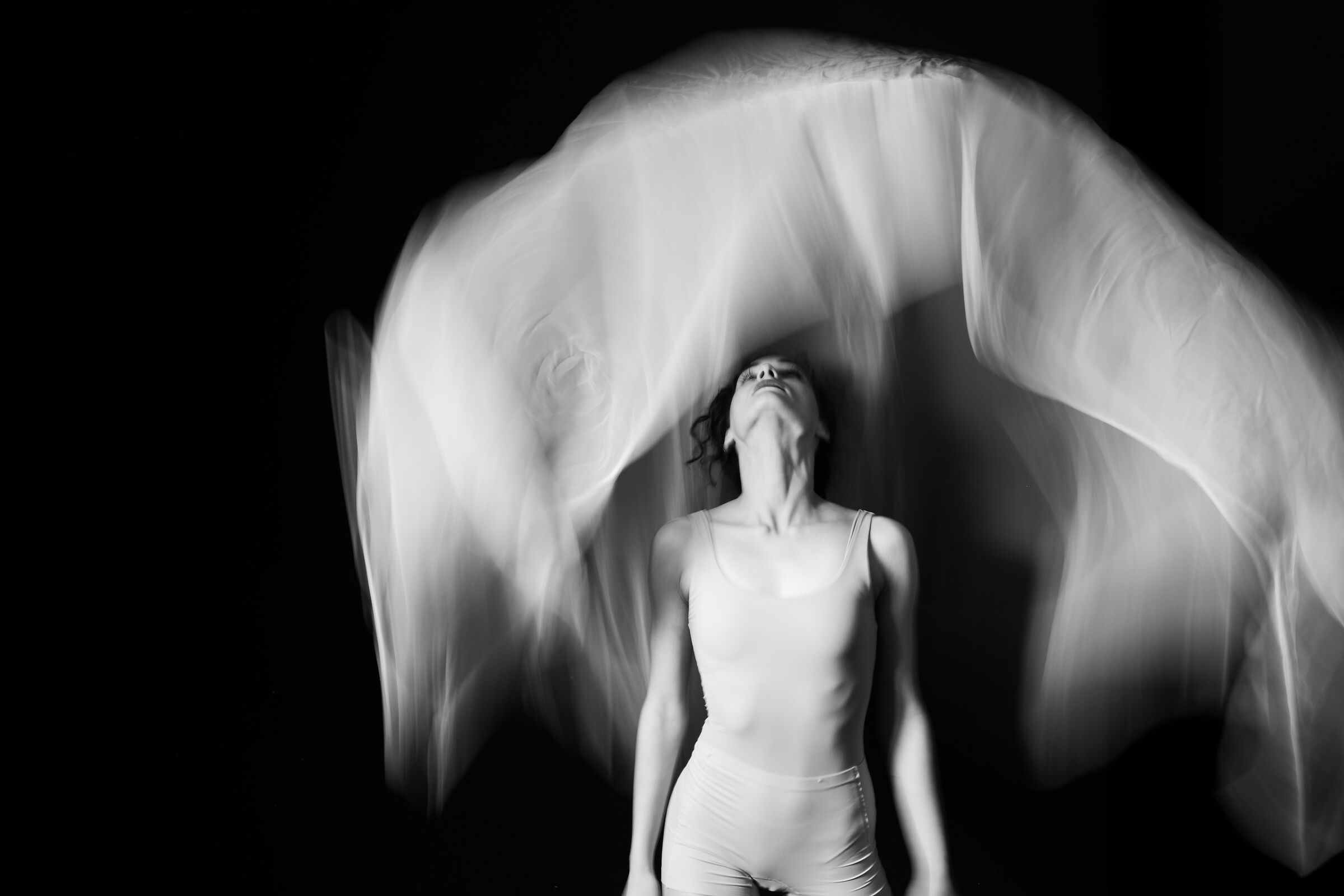 Wavy with veil