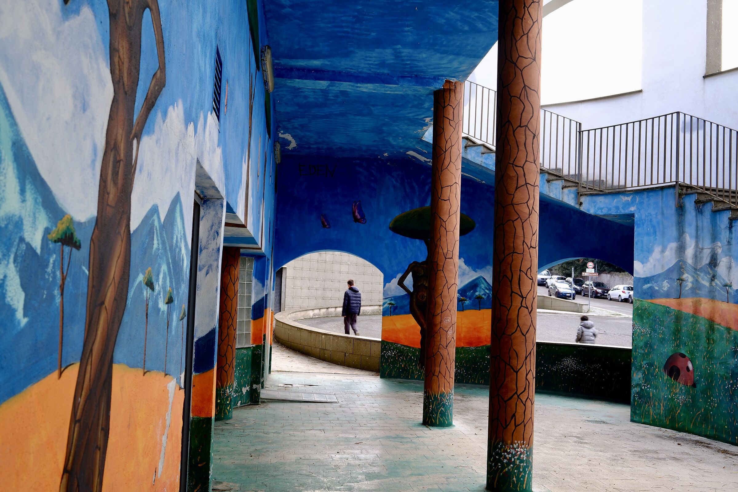 Murals2