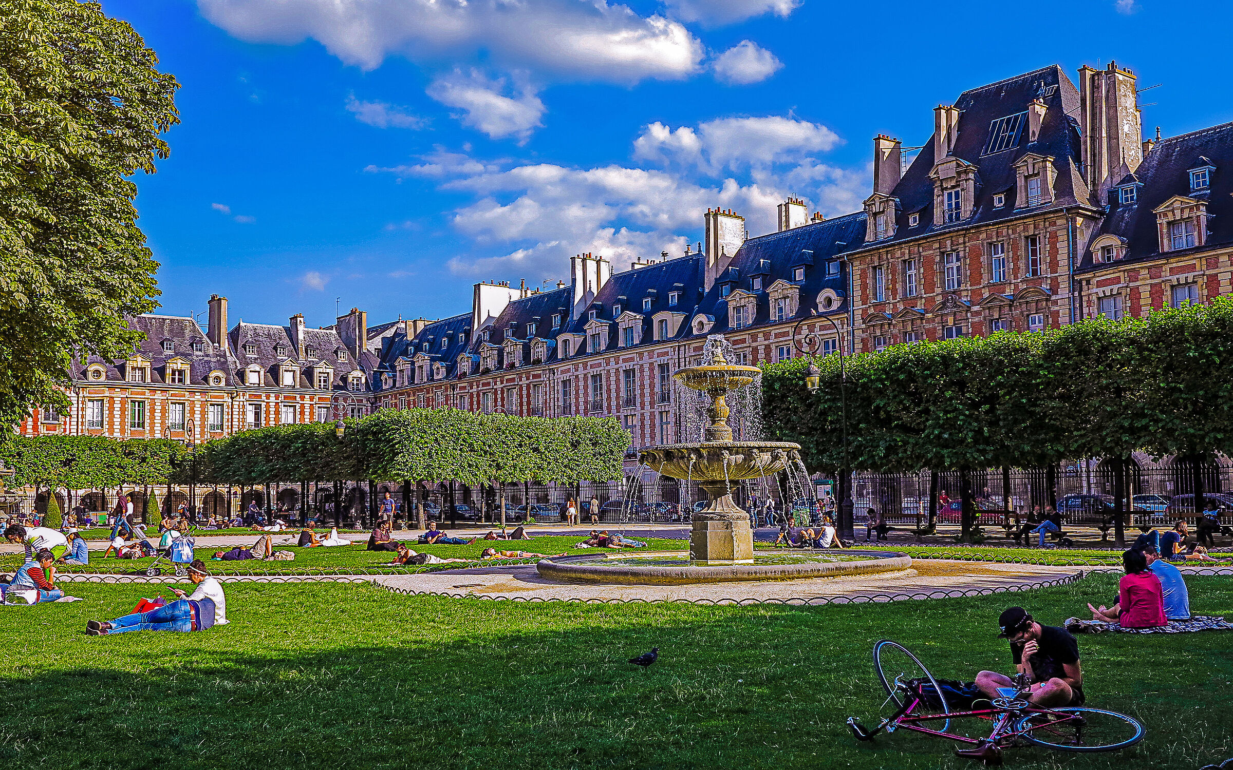Place des Vosges - Paris