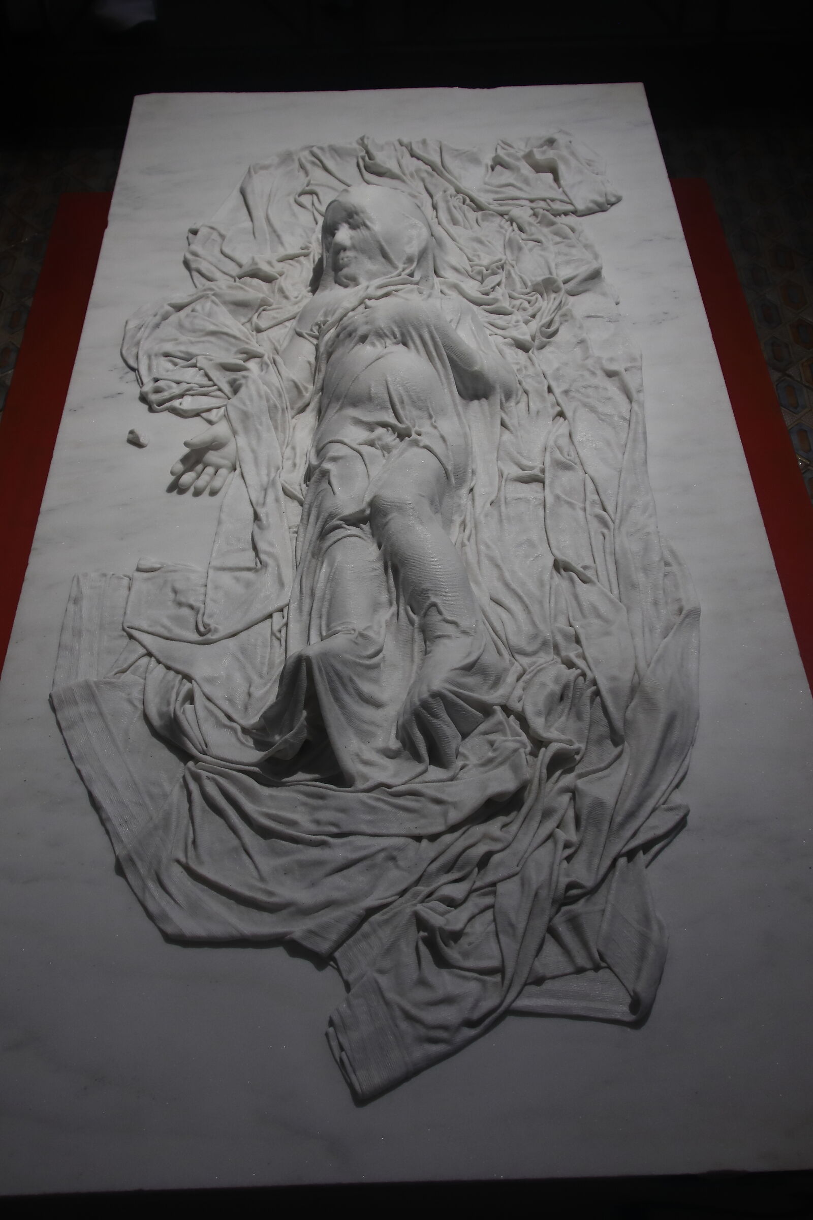 Naples -rione sanità- veiled child