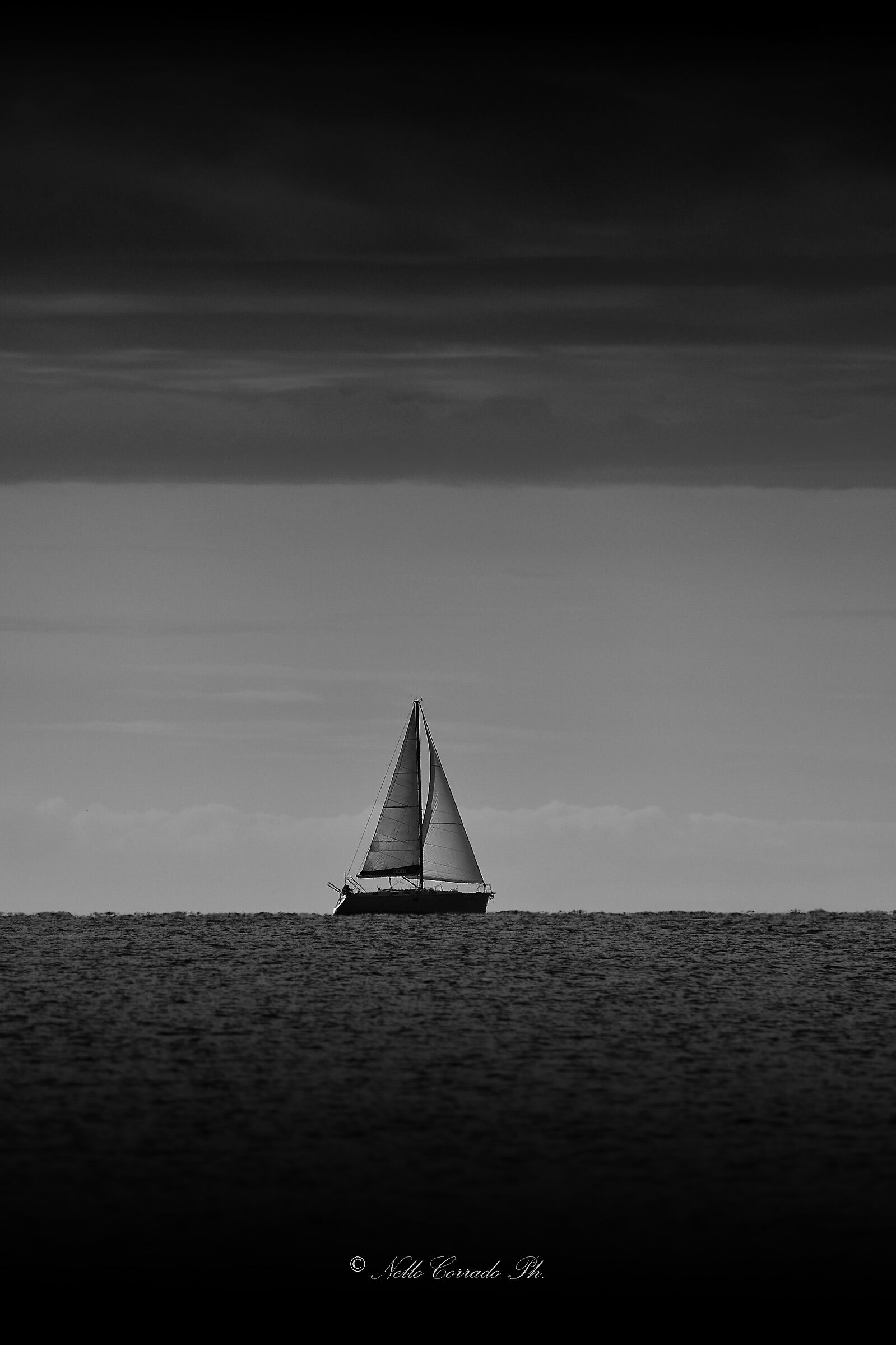 Navigar is sweet to me in this sea...