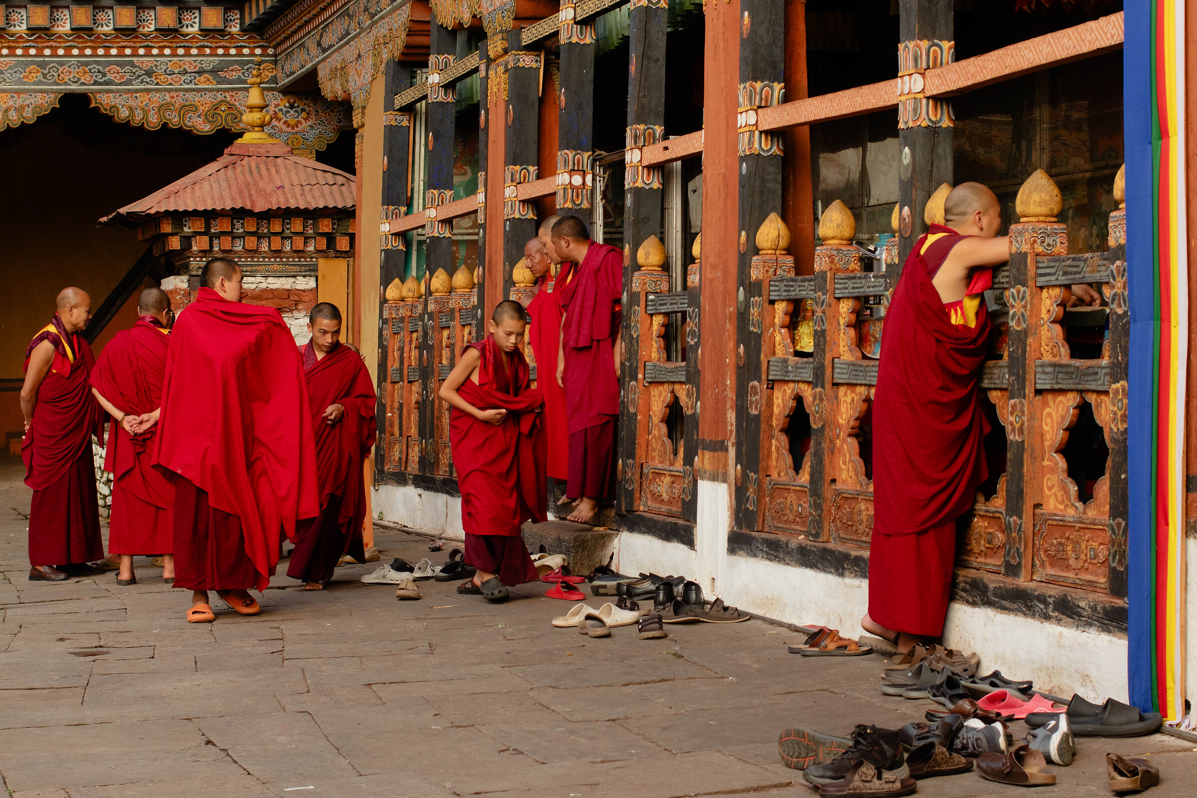 A Paro - I monaci al Rimpung dzong