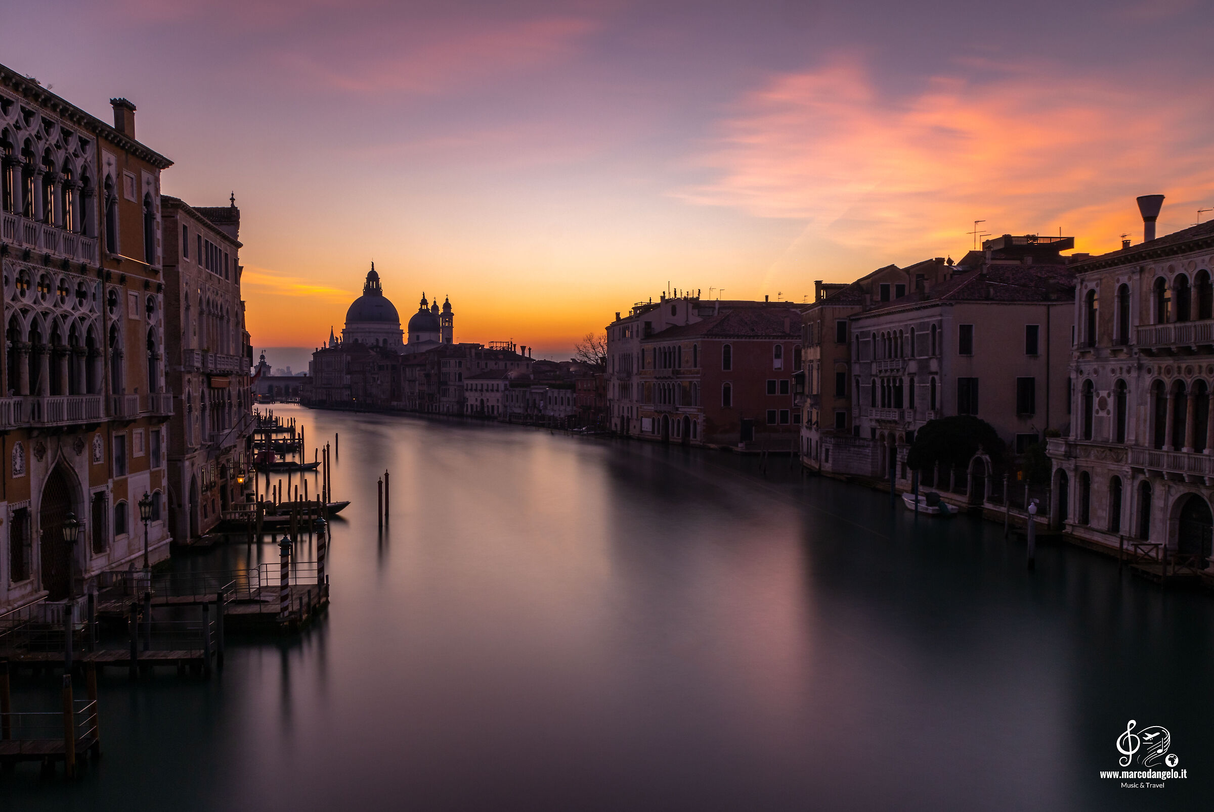 Alba Ponte dell'Accademia - Long exposure