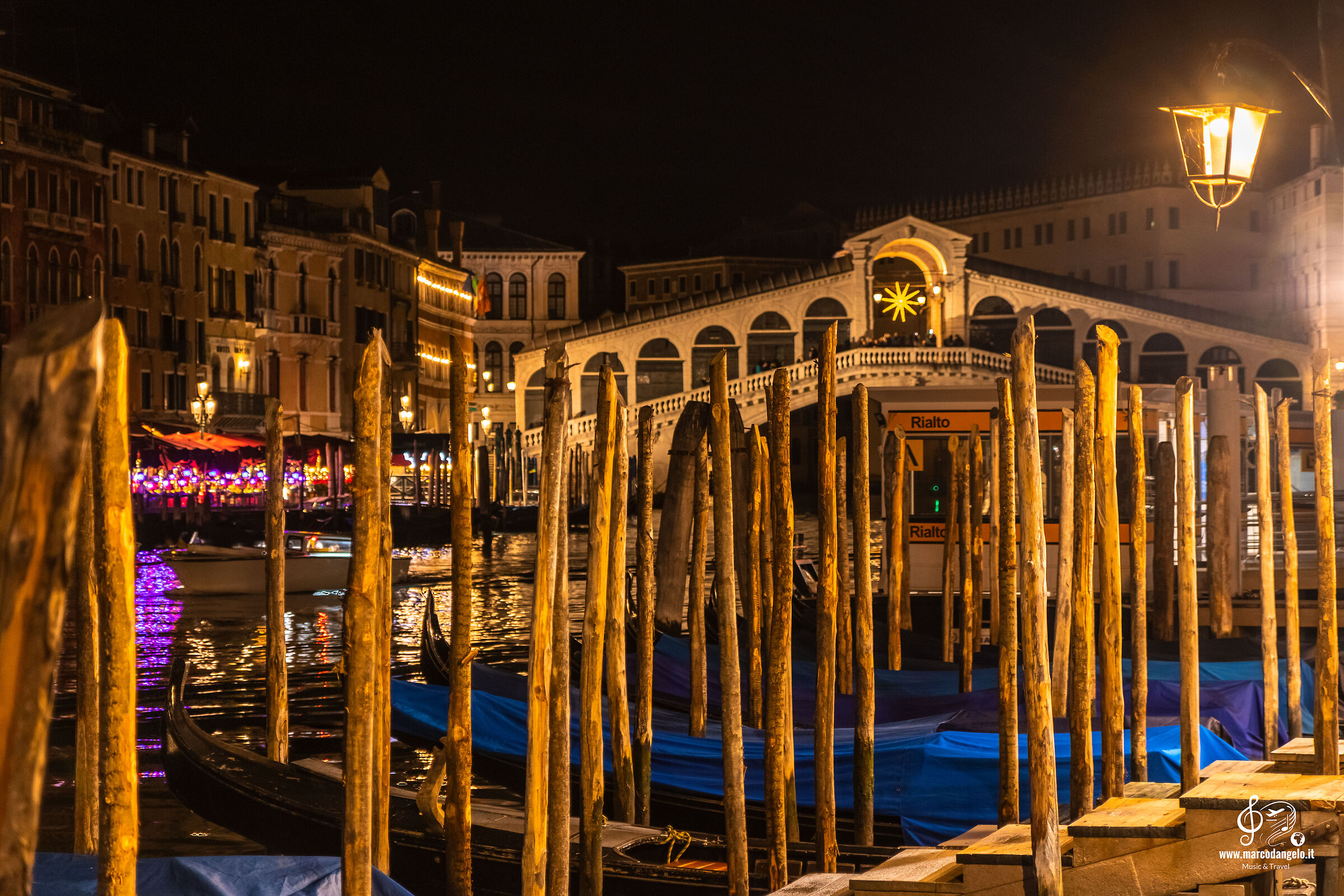 Rialto by night