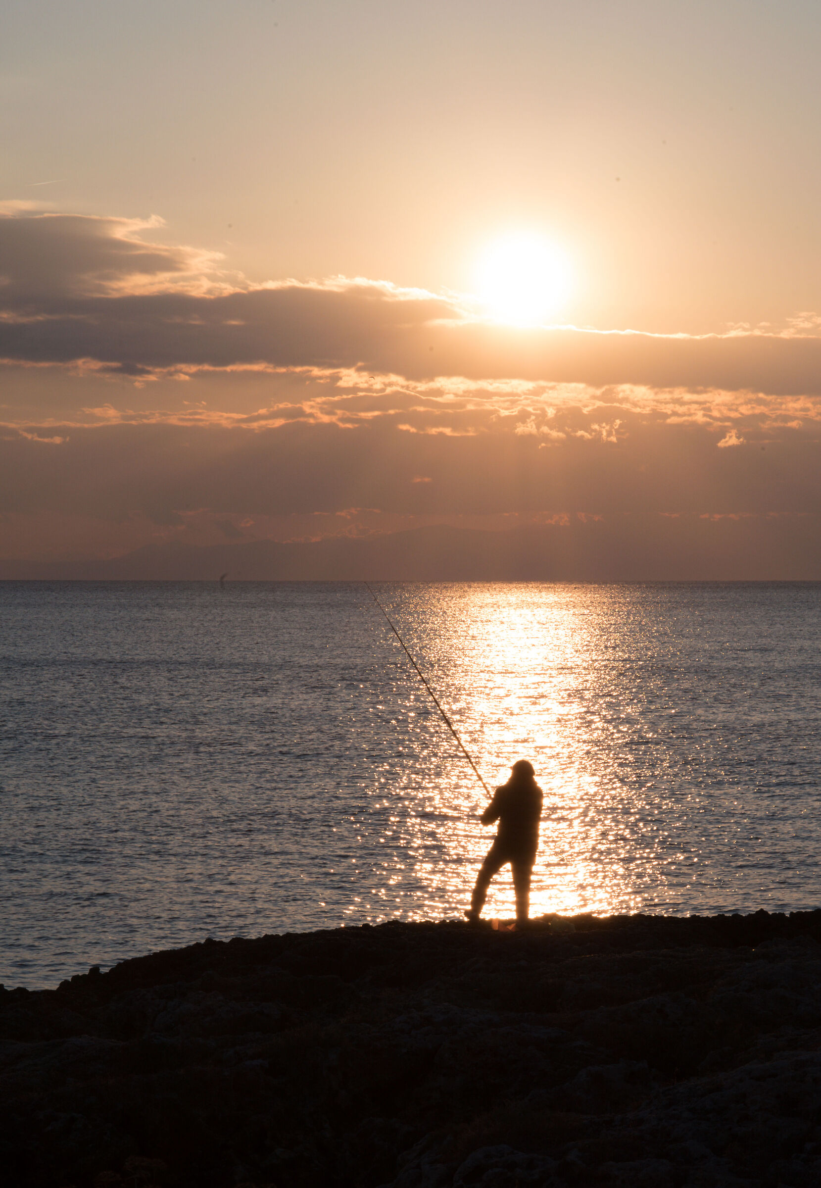 A pesca al tramonto