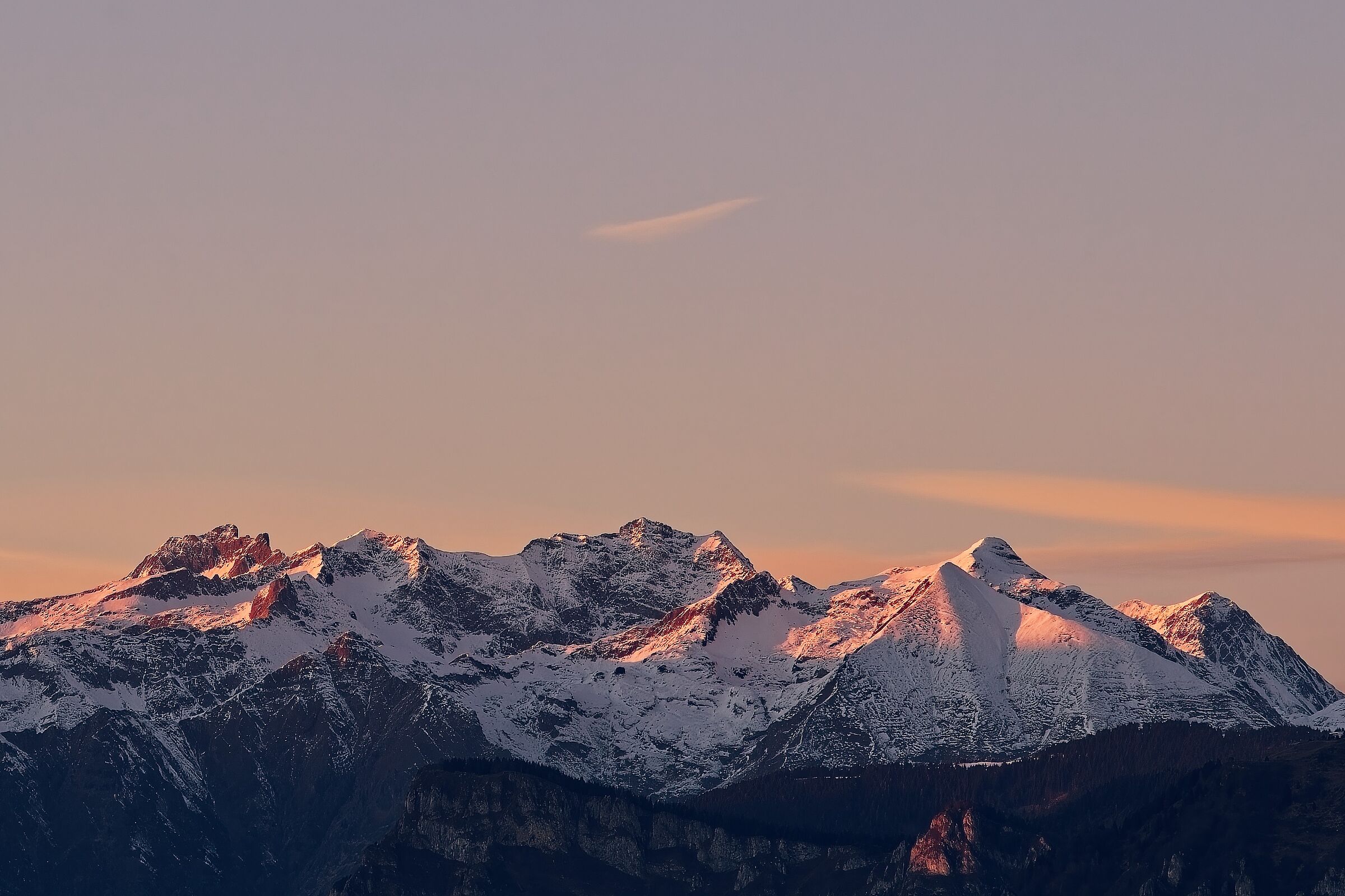 Cime innevate della val Camonica