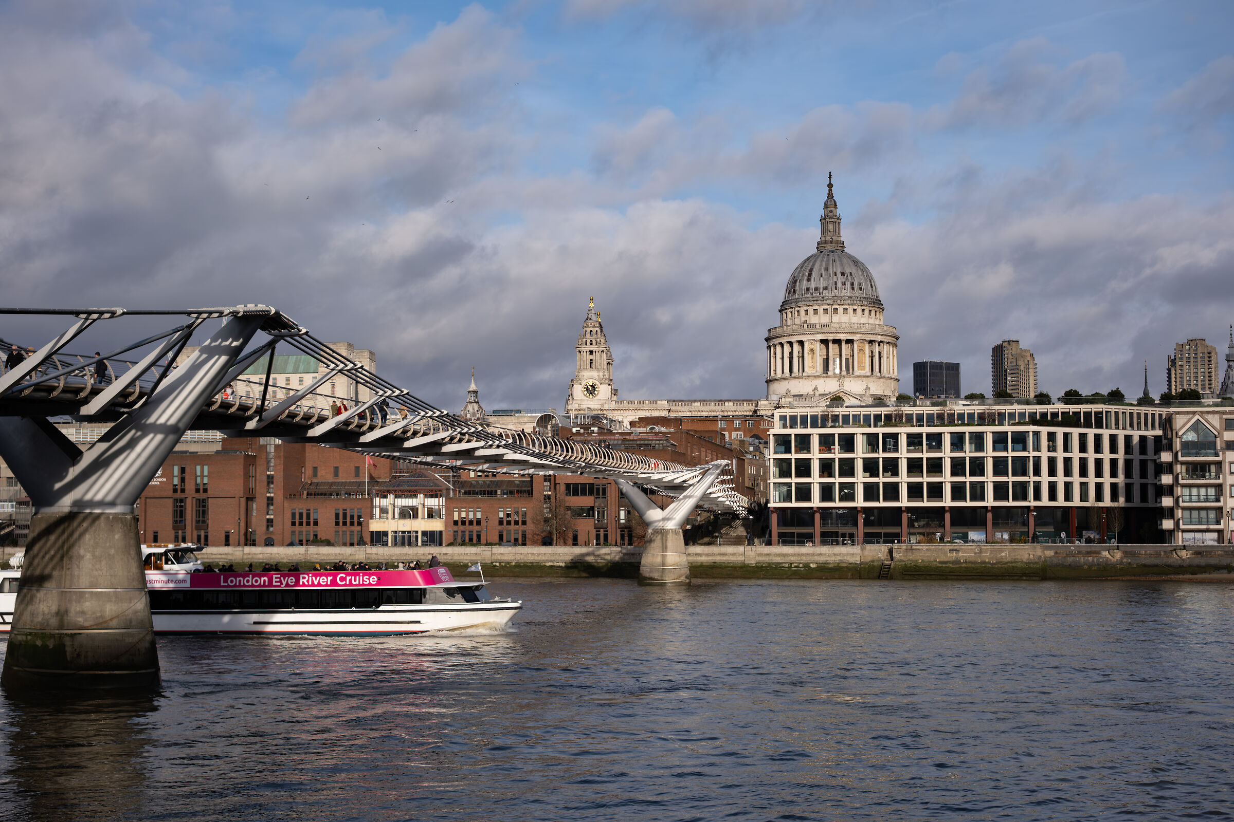 Millennium bridge