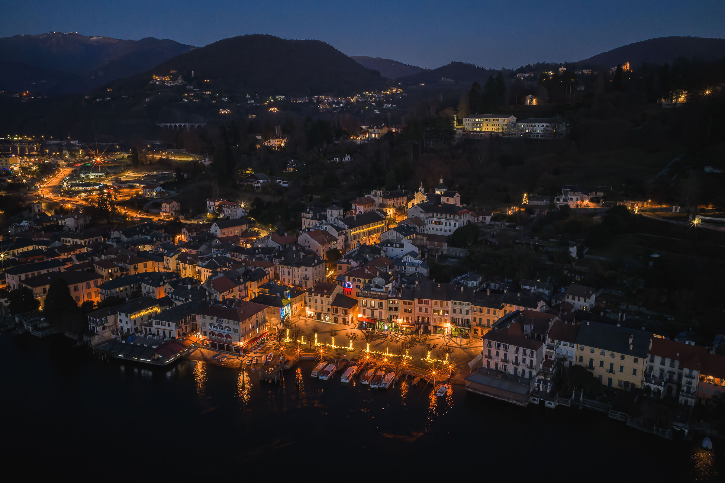 Notturno su Orta San Giulio