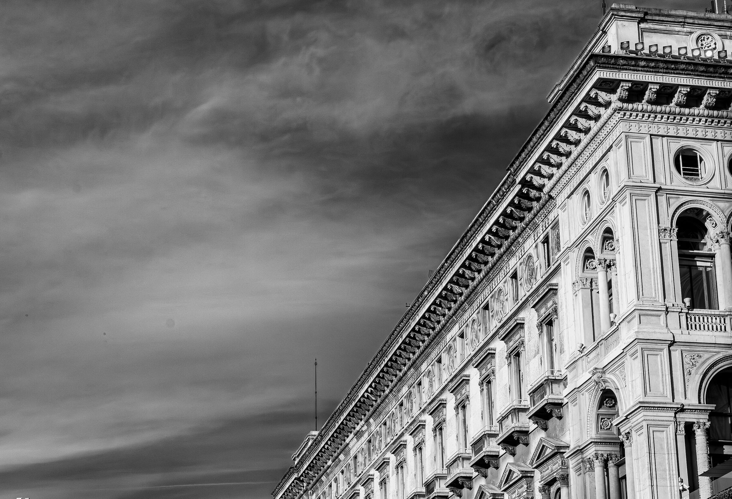 Milano Street, Piazza Duomo and surroundings