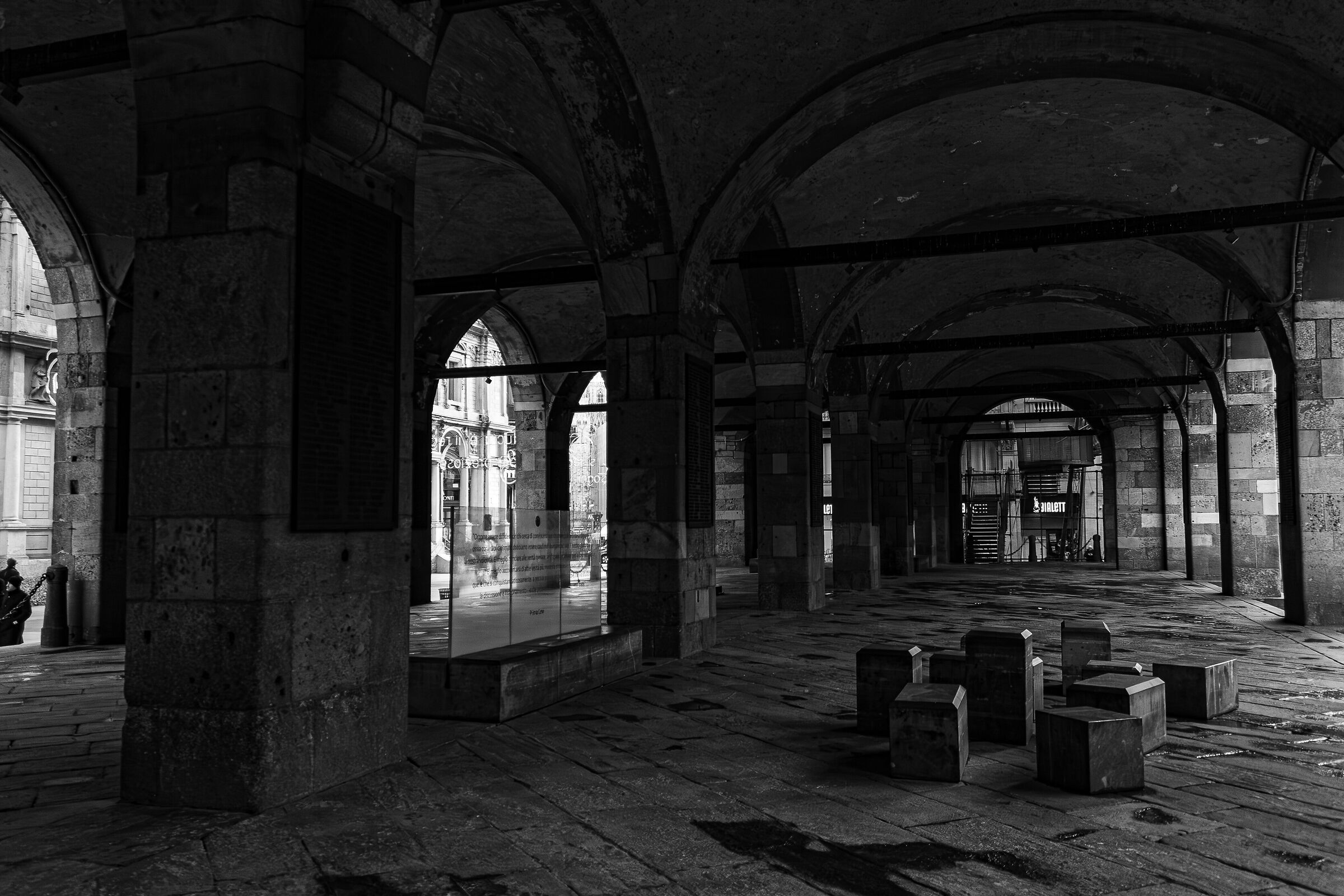 Milano Street, Piazza Duomo and surroundings