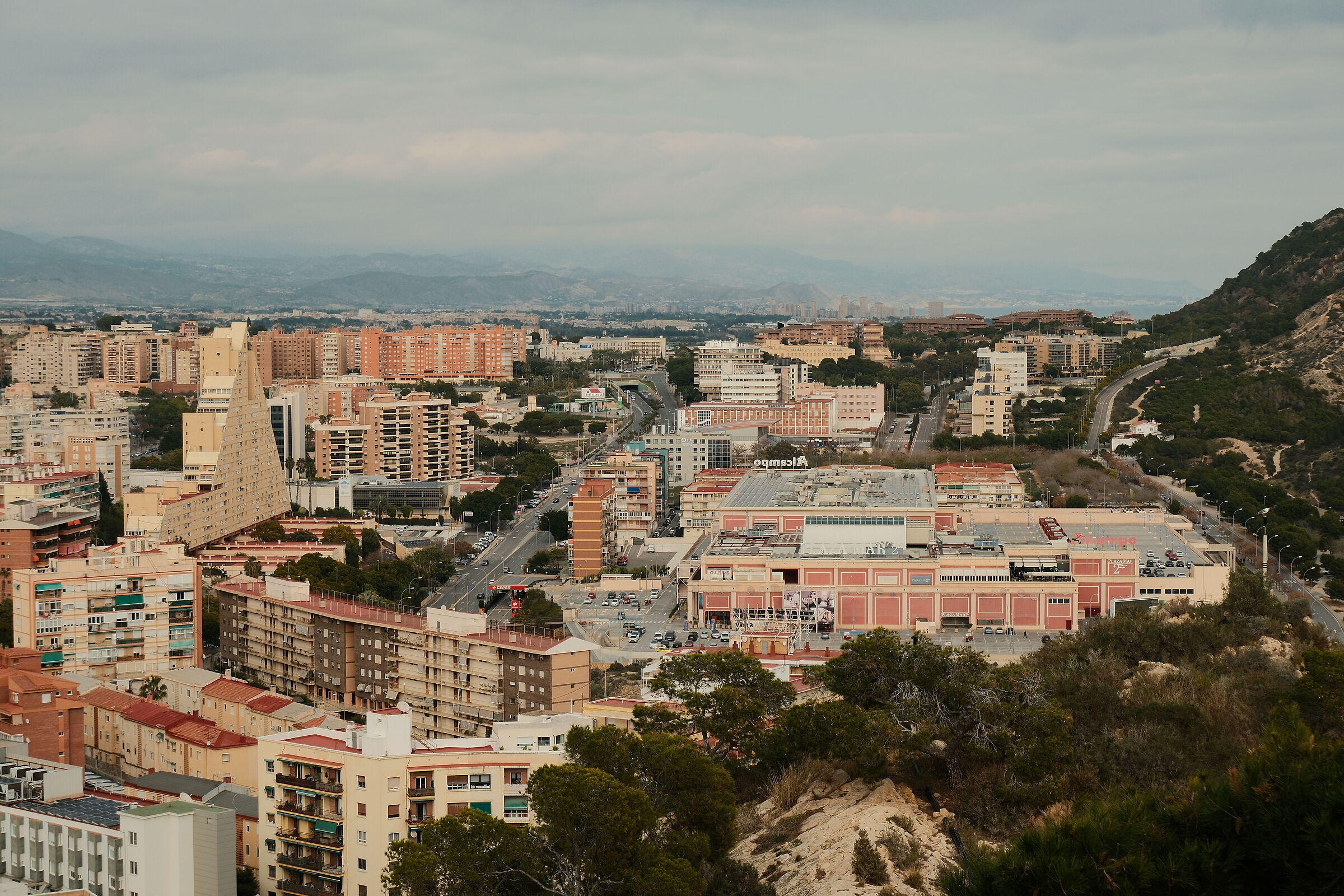 alicante dal castello di santa barbara