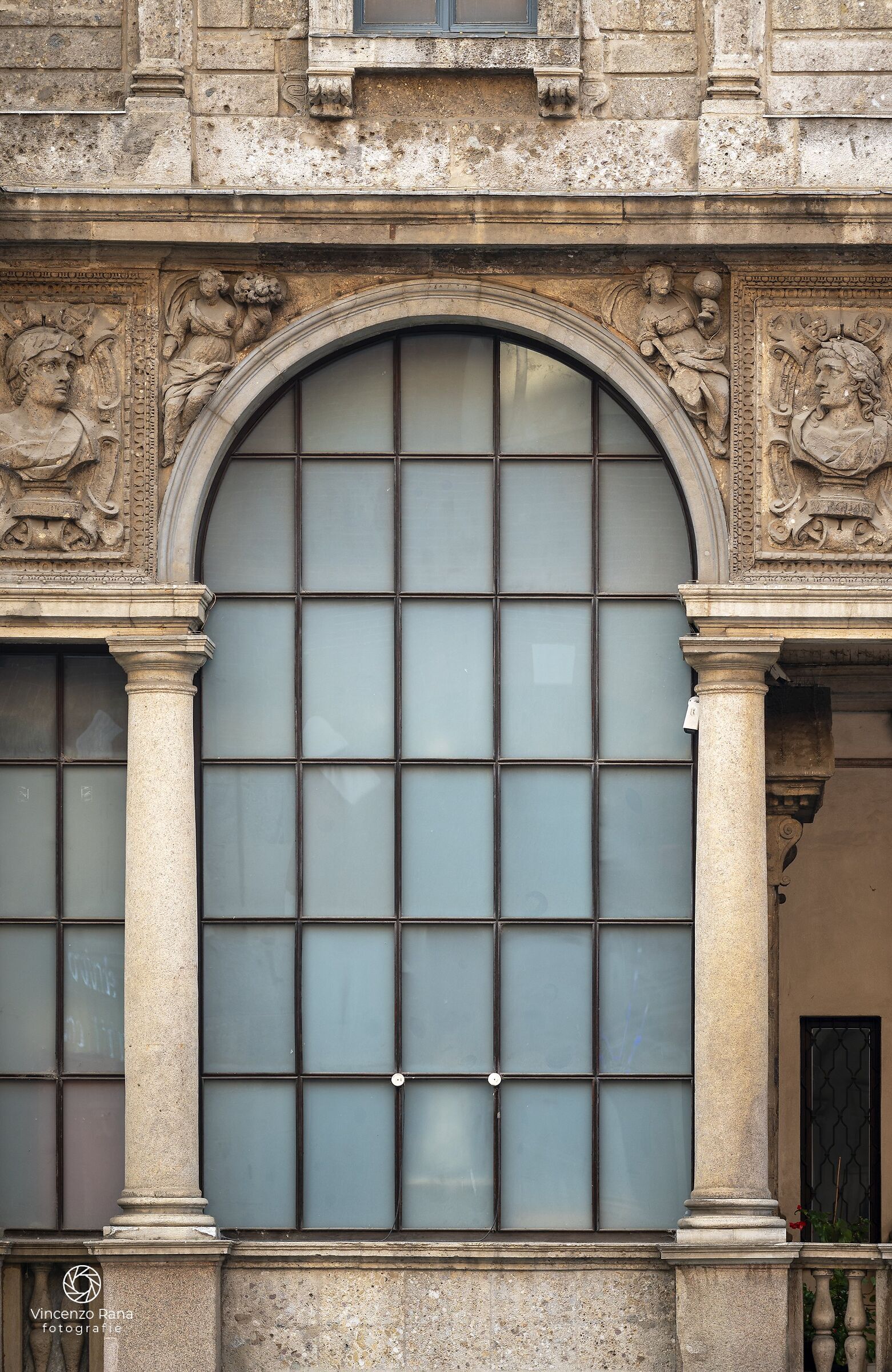 Loggia degli Osii