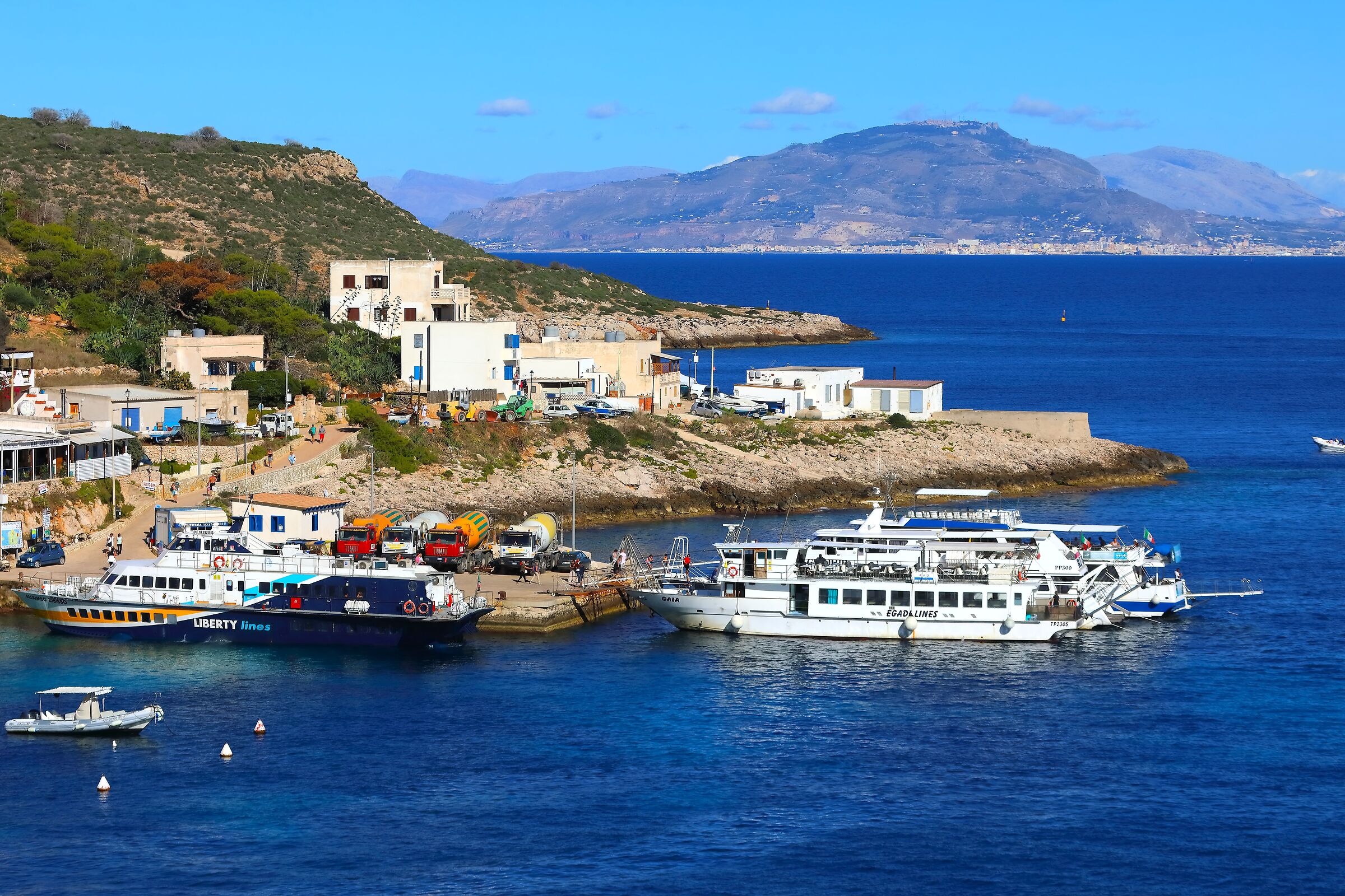 Il porto 08 ottobre 2025 - 0579