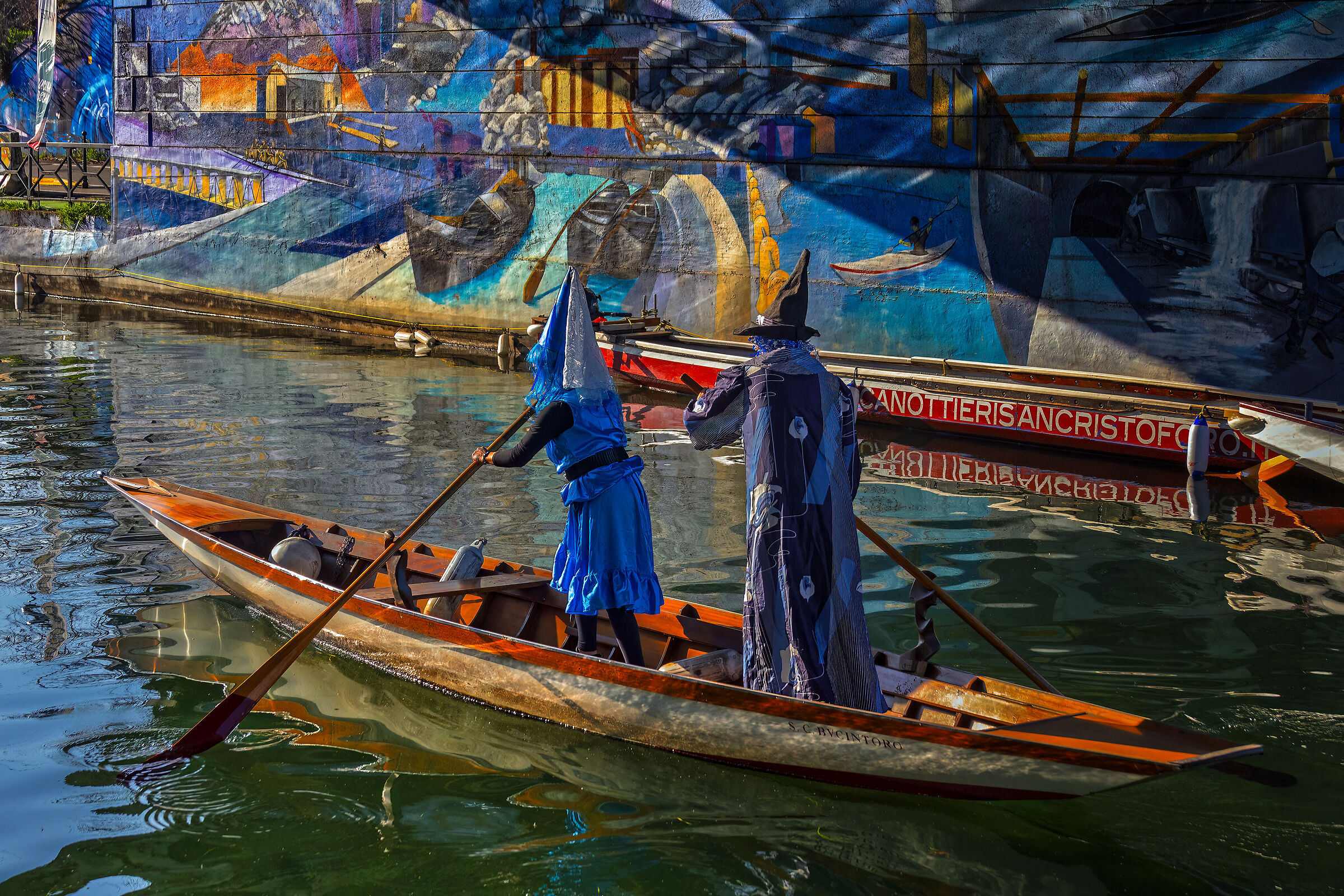 carnevale sul naviglio Grande