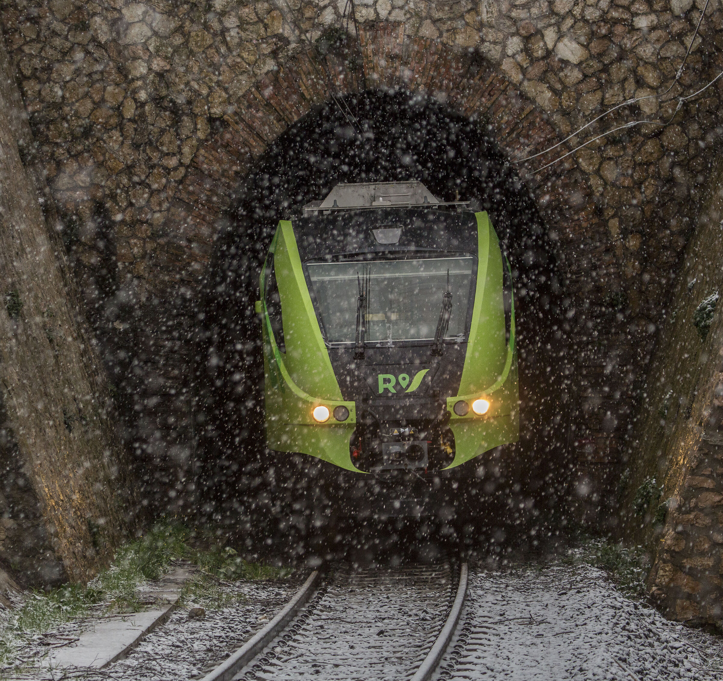 Nevica sulla ferrovia