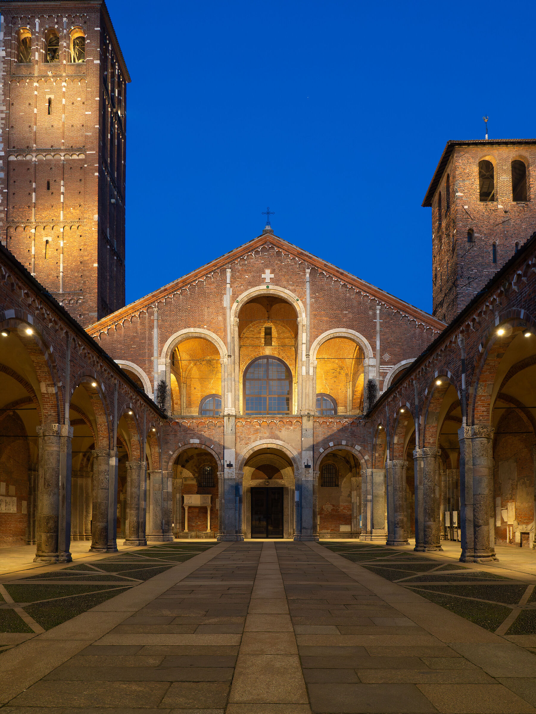 Blue hour in Sant'Ambrogio
