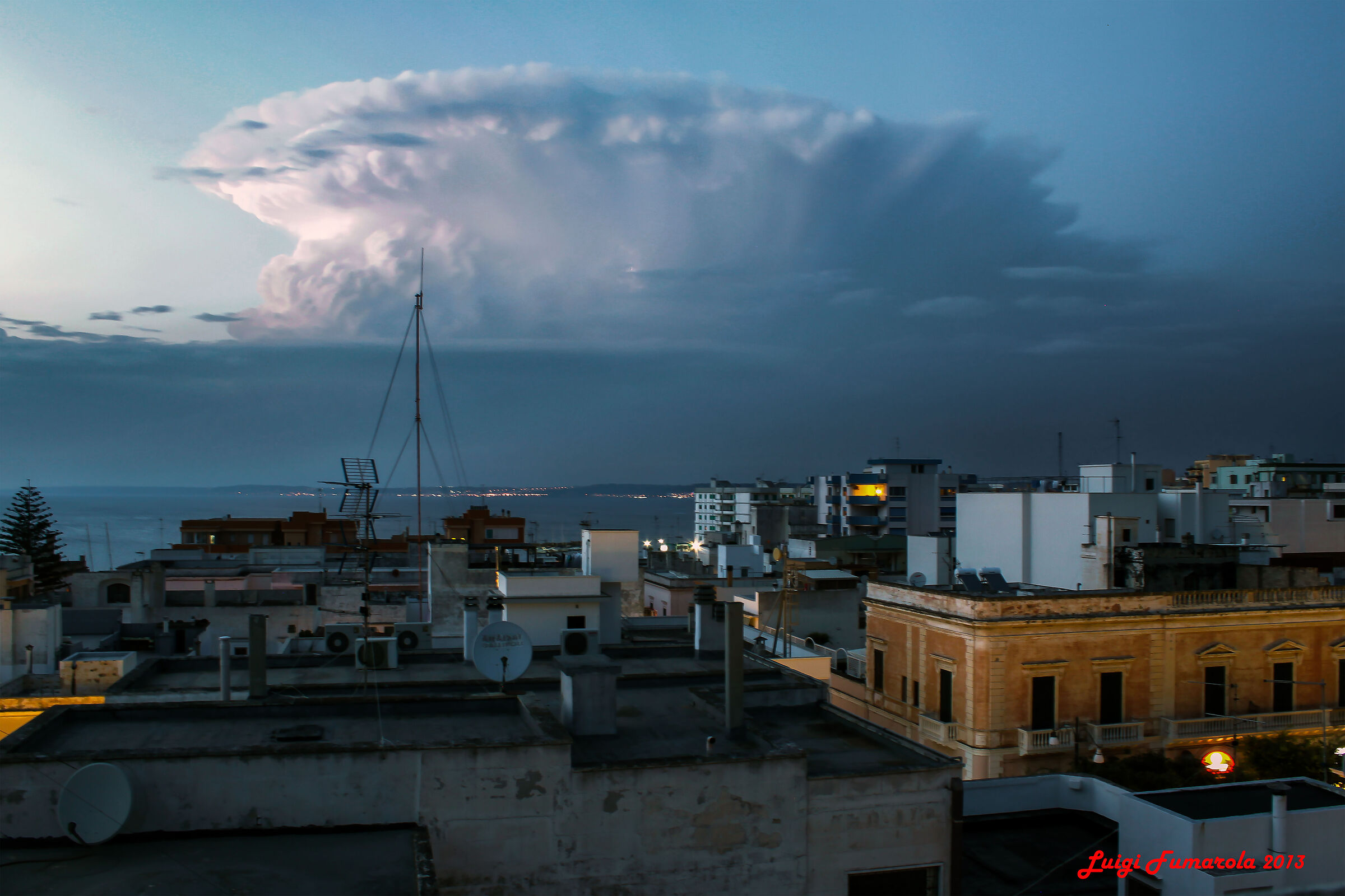 Crepuscolo vespertino del 27-08-2013 .