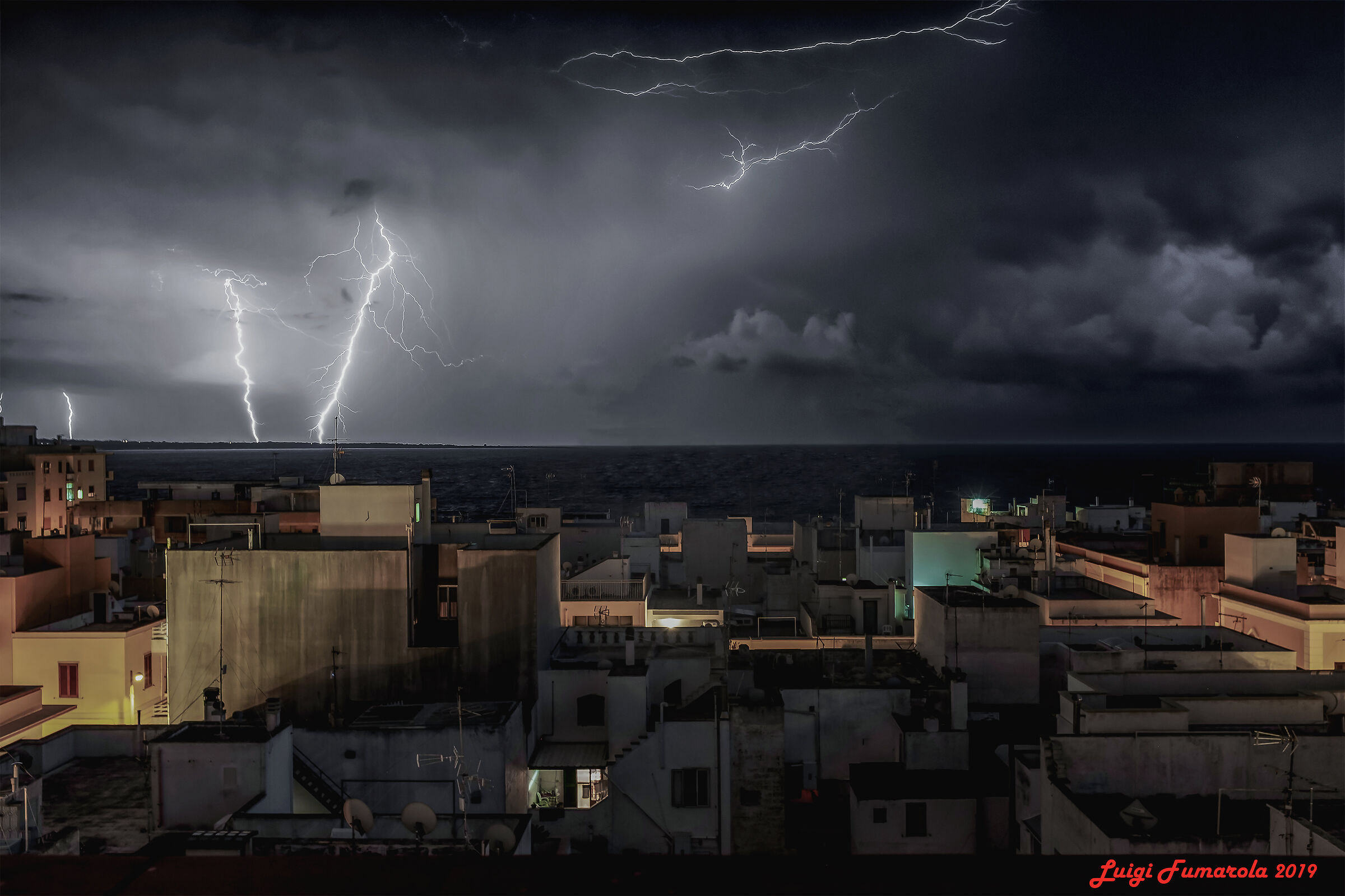 Lightning strikes on 09-11-2019