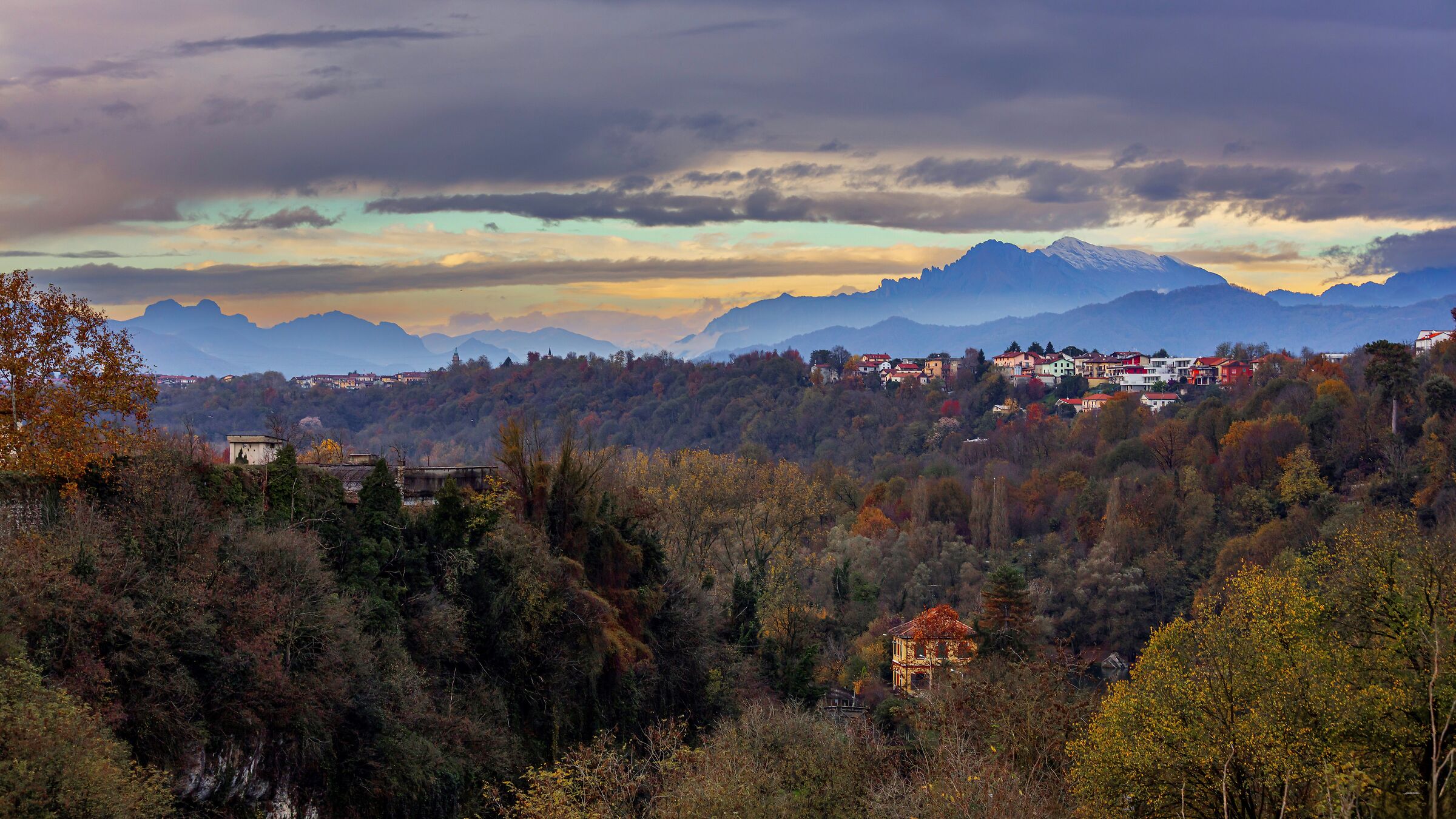 Dal ponte di Trezzo d' Adda