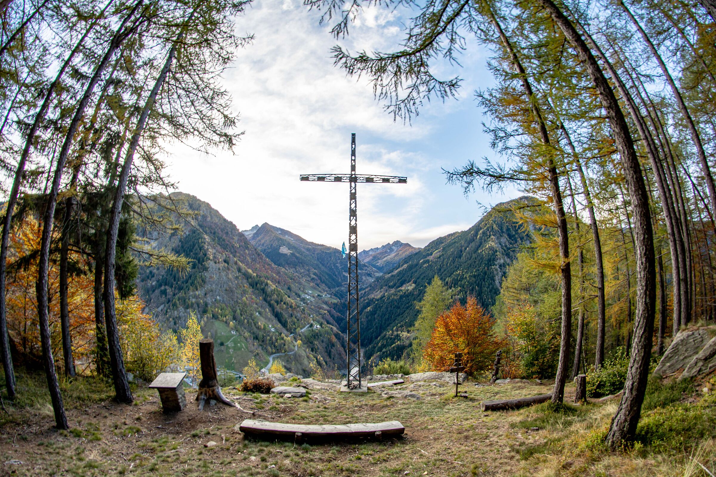 croce sopra tartano
