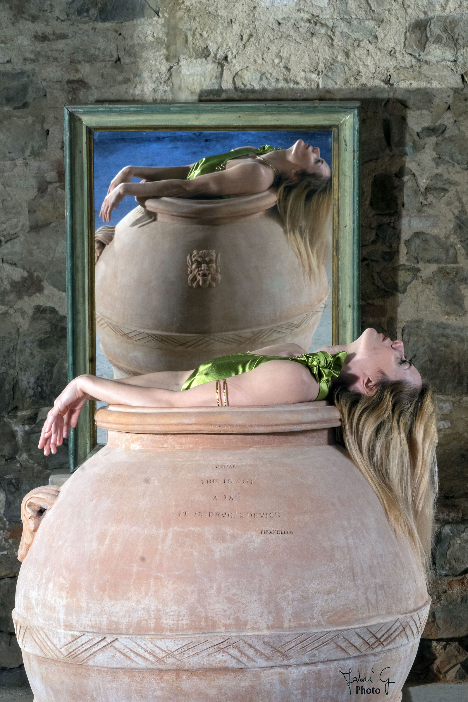 The model in the jar