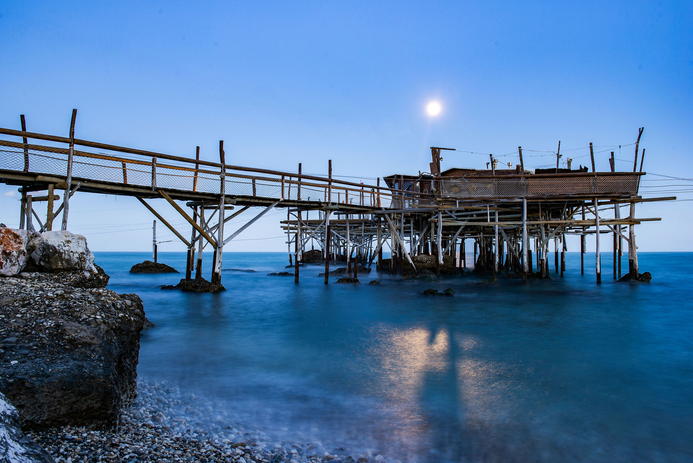Luna sul trabocco