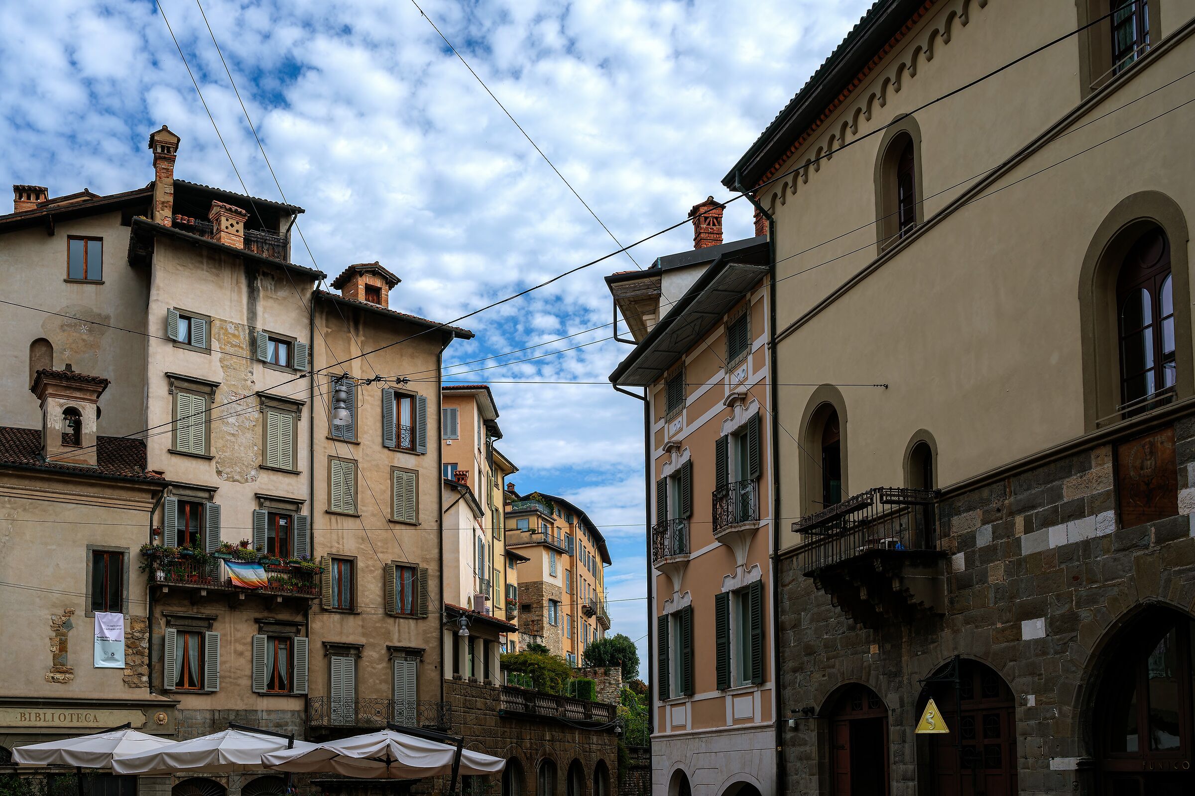 Bergamo Alta - Piazza Mercato delle Scarpe