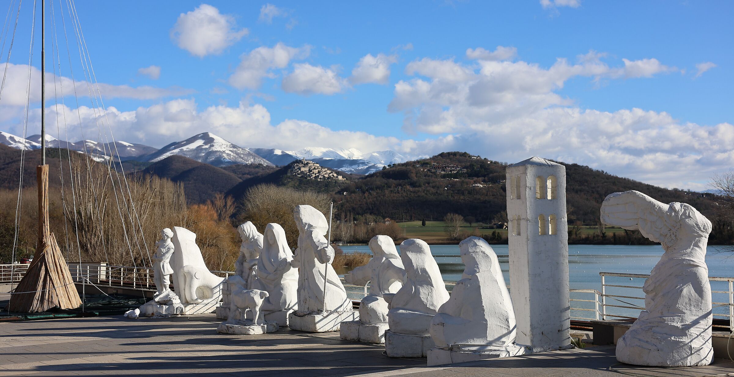 Lake Piediluco - nativity scene