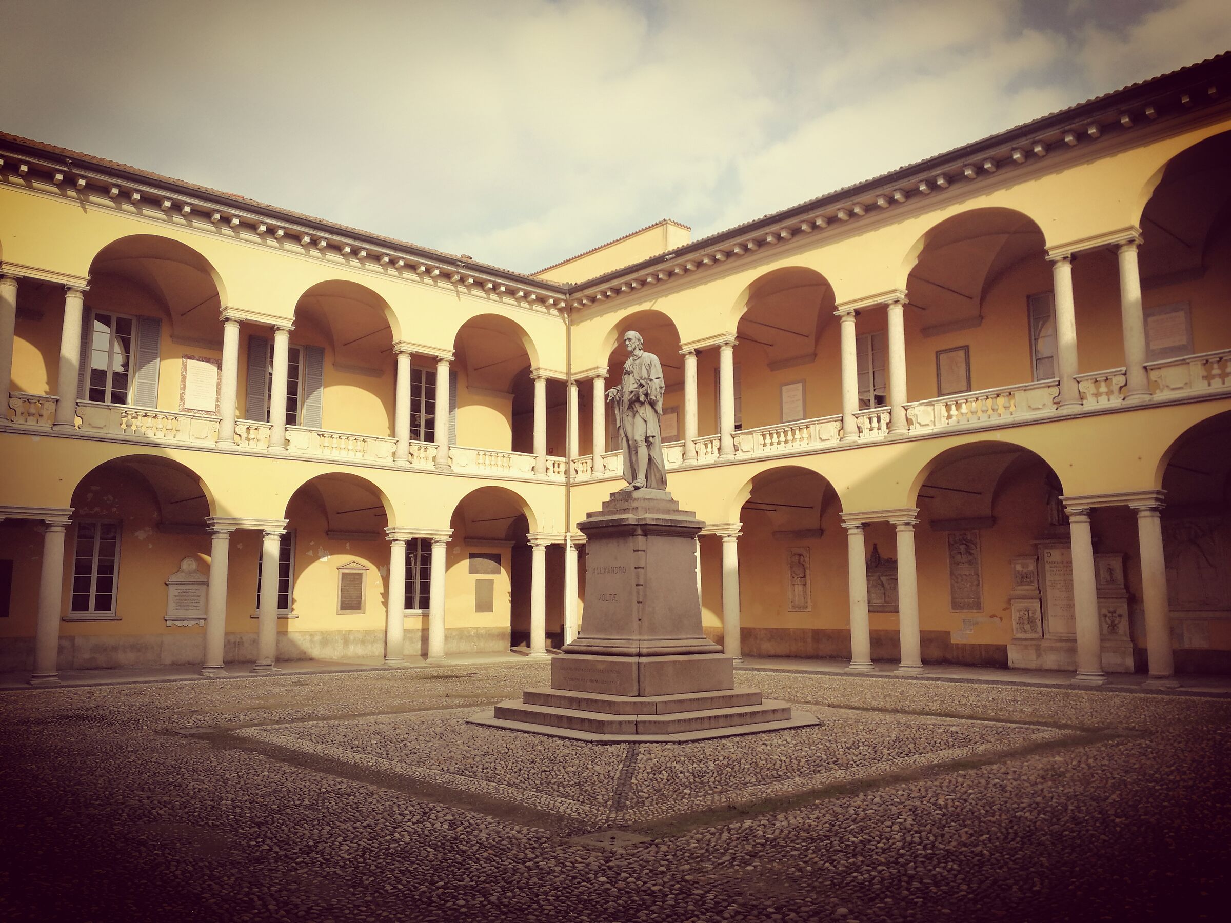 Università Pavia