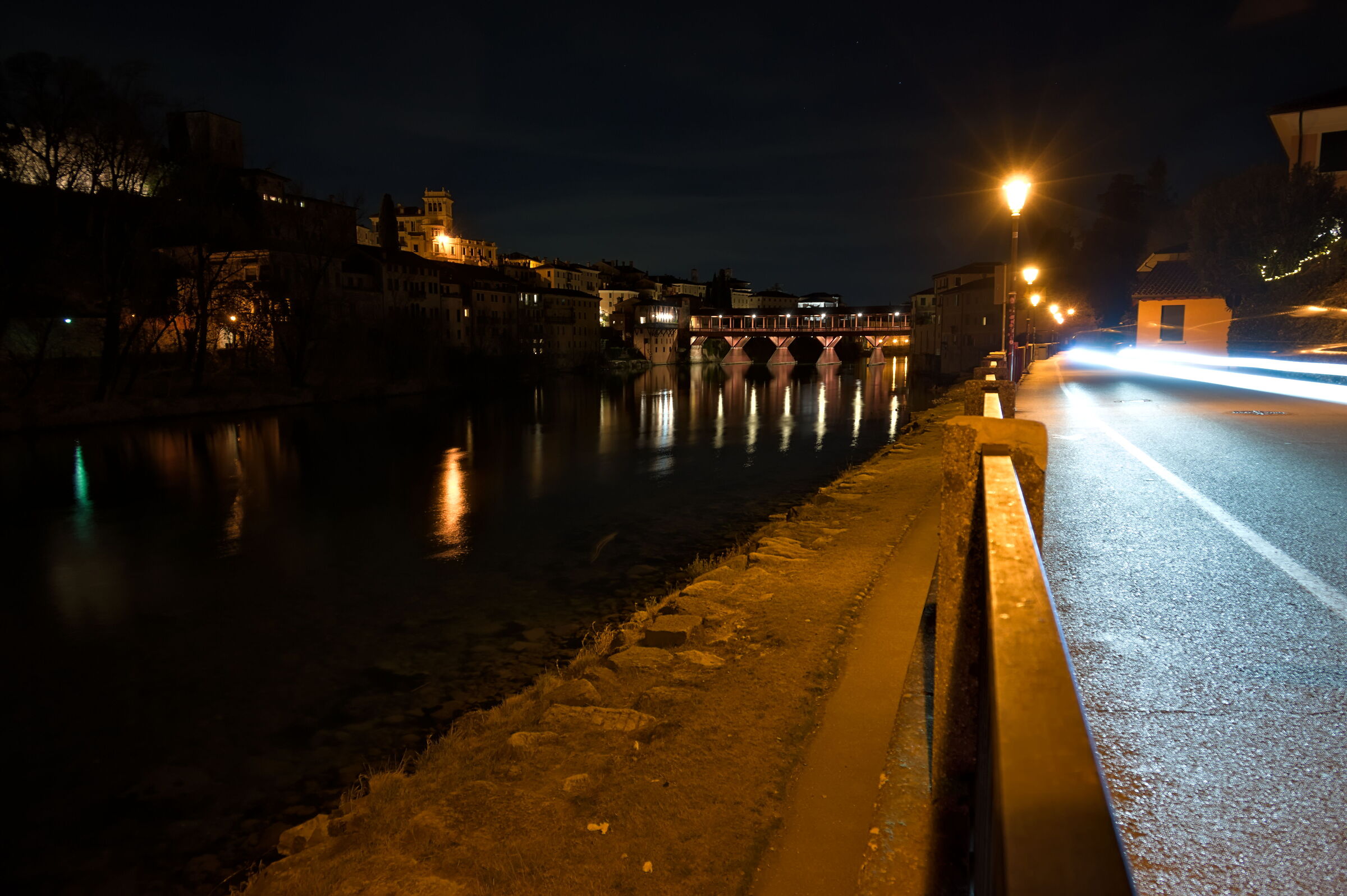 Ponte di bassano, con elementi di disturbo voluto