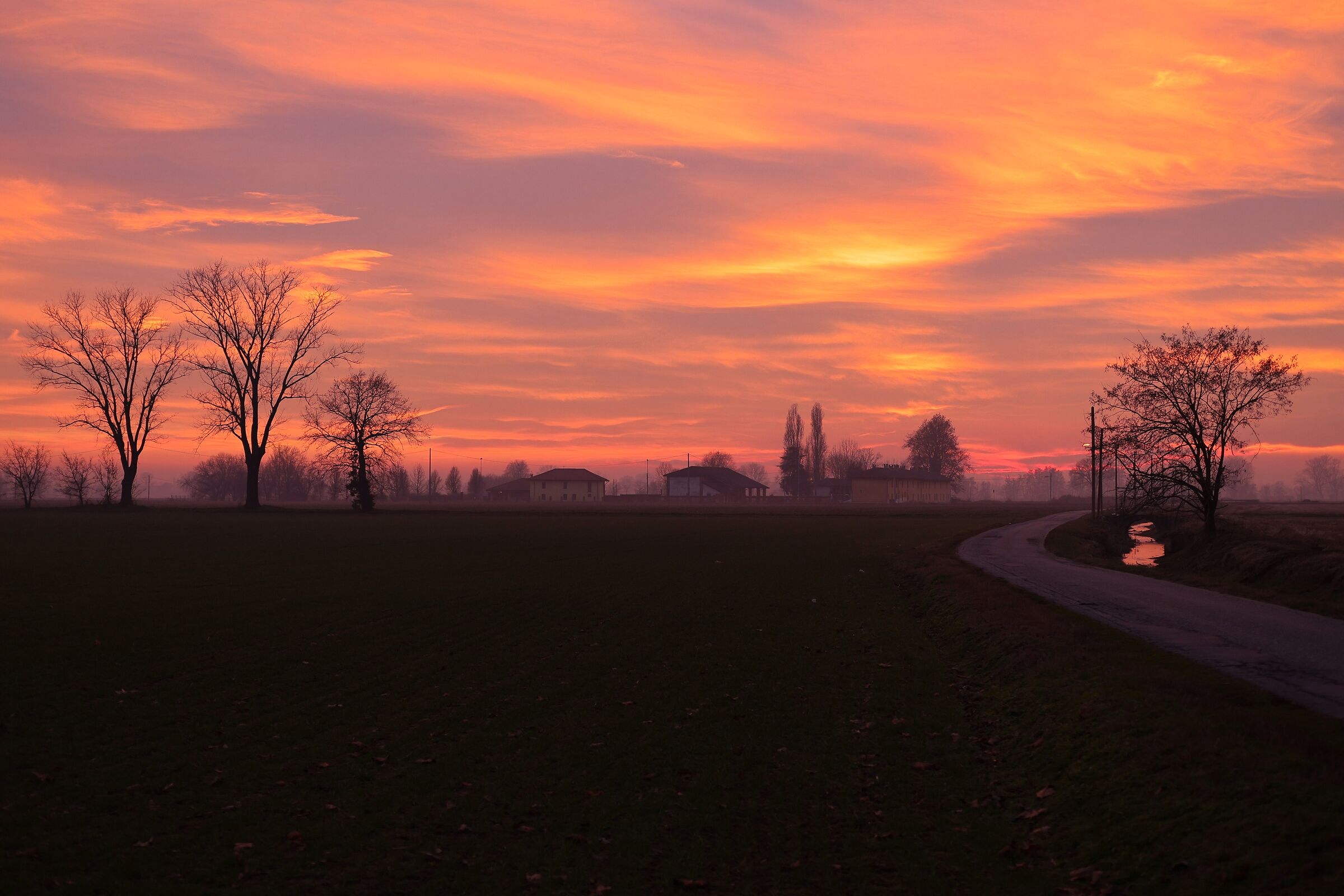Tramonto nelle campagne a Carpiano