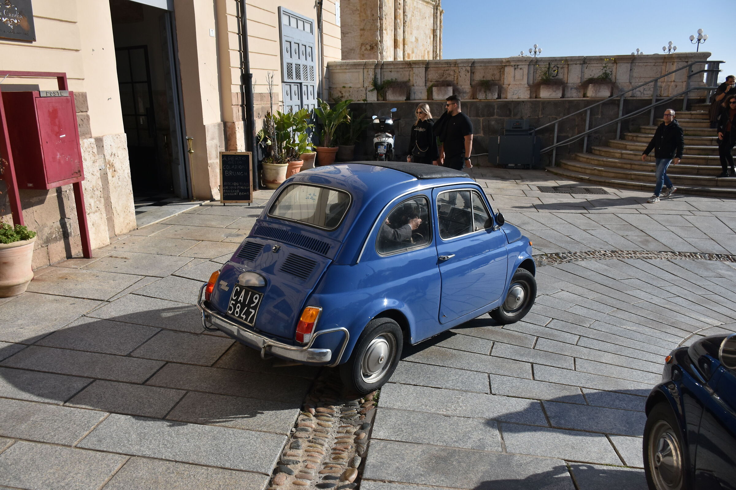 Auto d'epoca nella Citta' vecchia