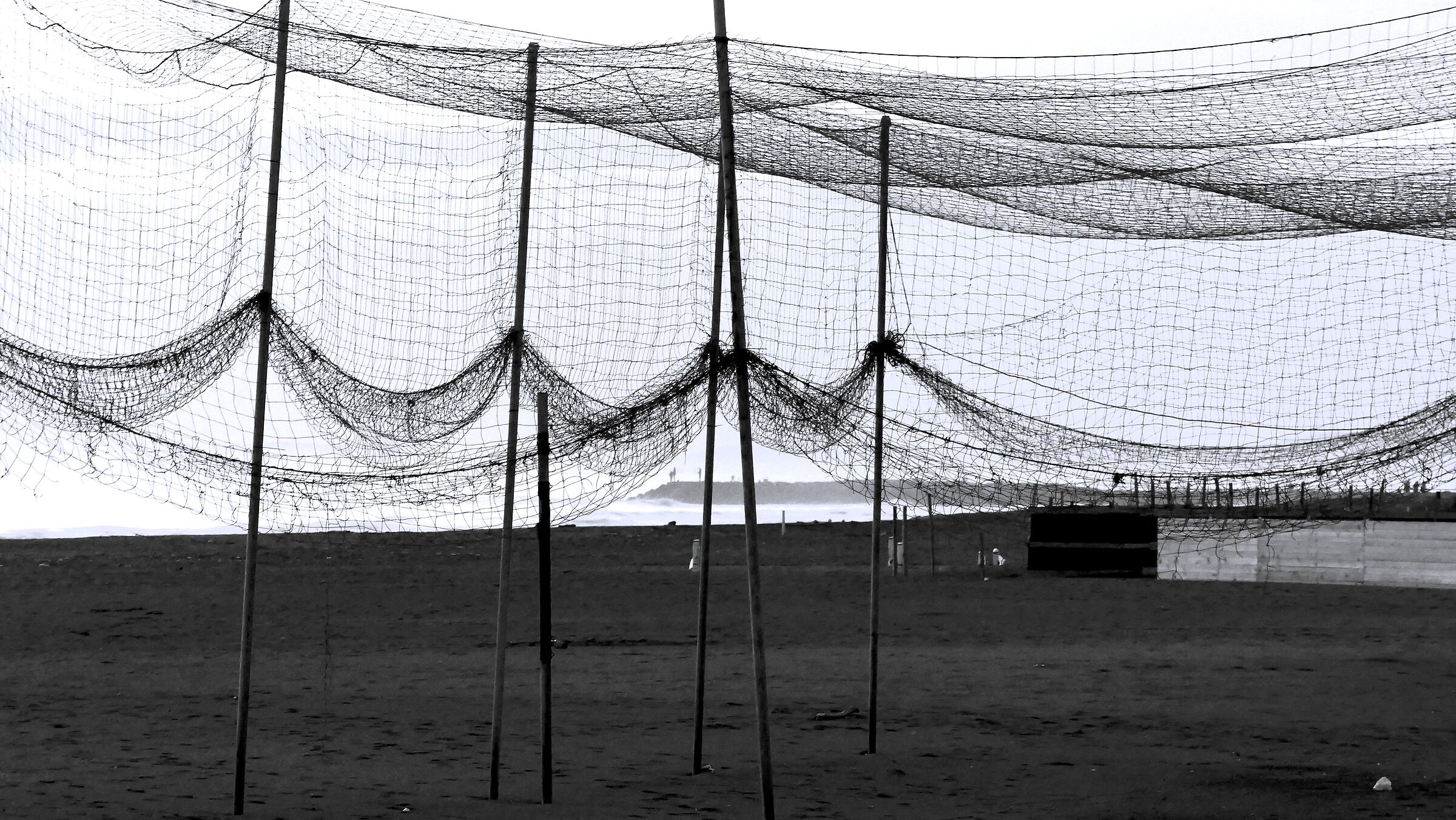 Spiaggia in inverno, strutture balneari