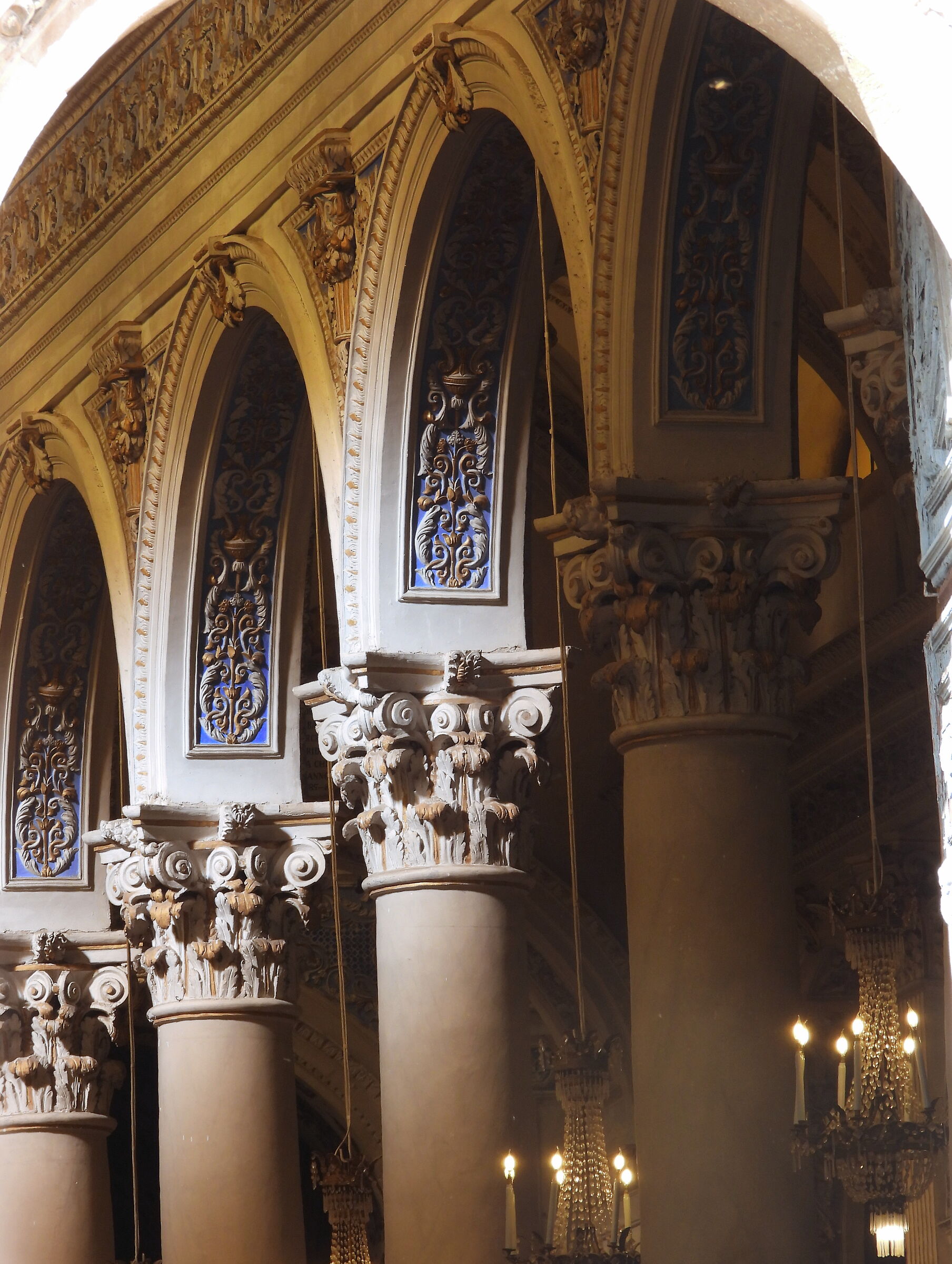 Basilica San Giovanni - Interno - Scorcio