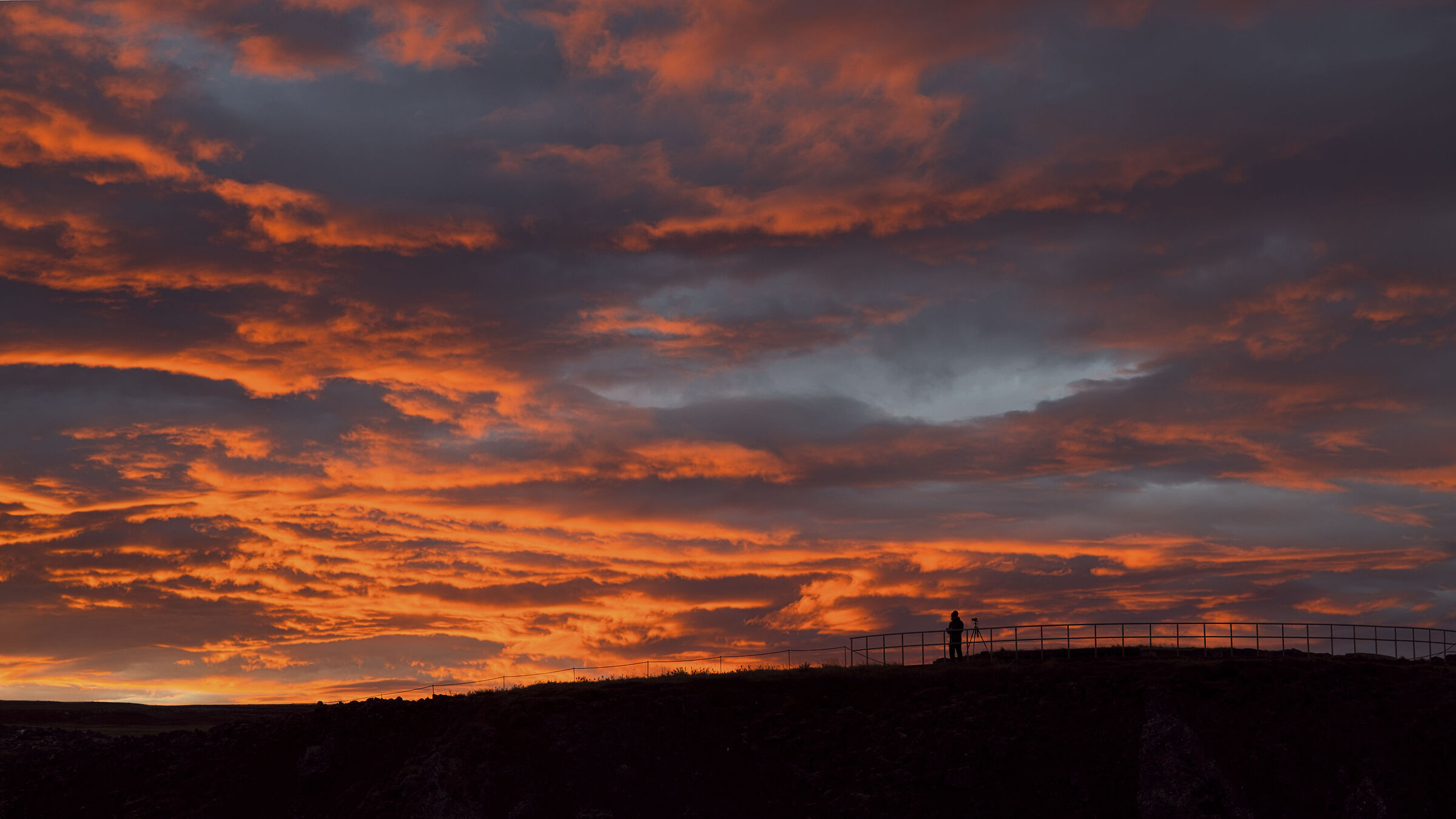 Un'alba rovente