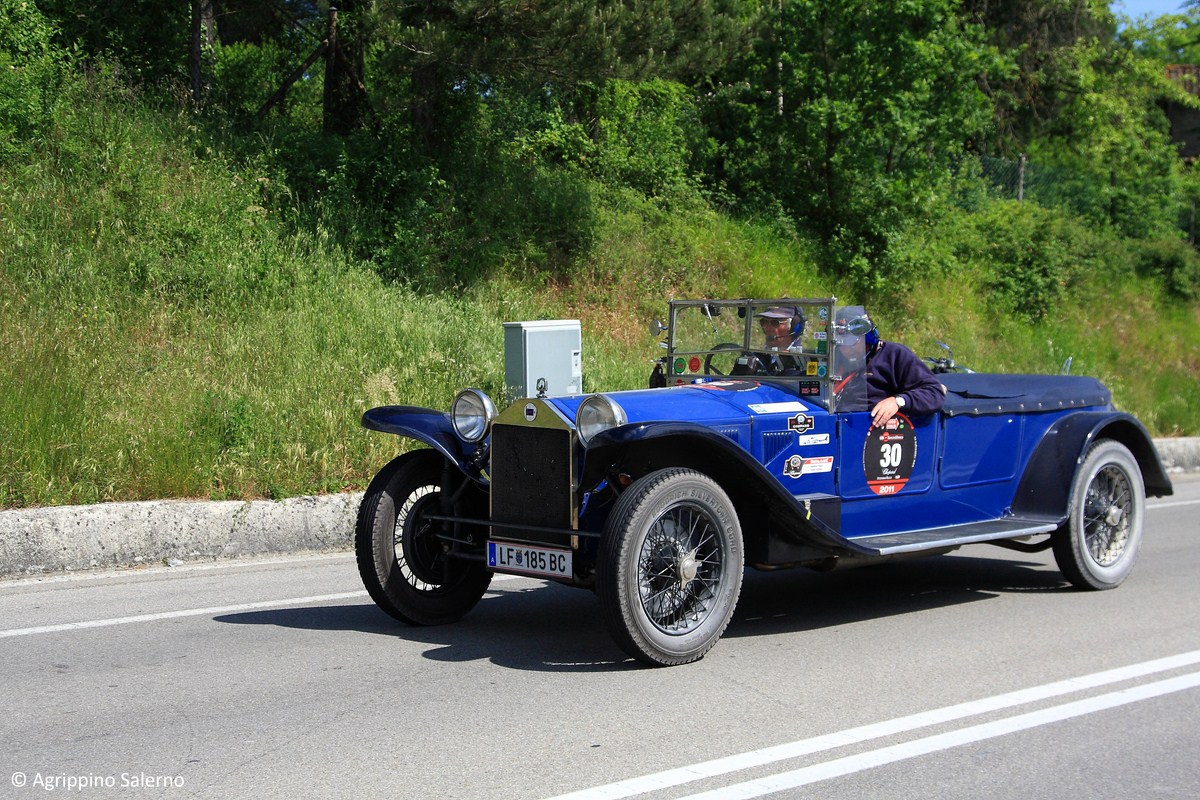 Mille Miglia 2011 passaggio a Barberino di Mugello