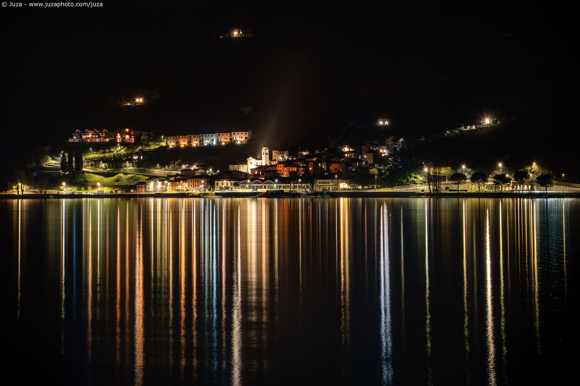 Night on Lake Iseo