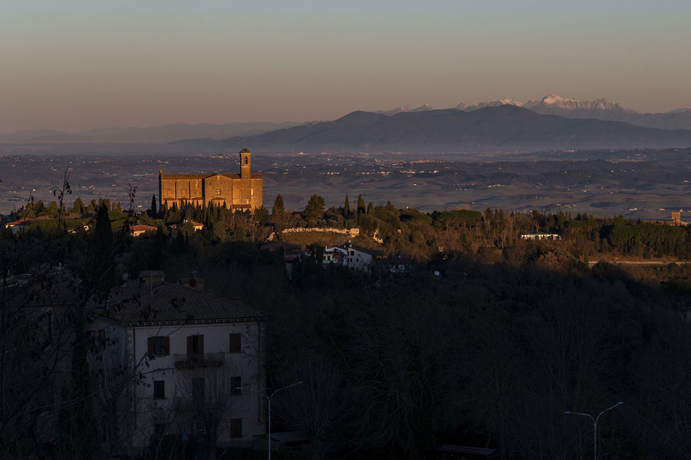 Volterra, M. Serra, A. Apuane