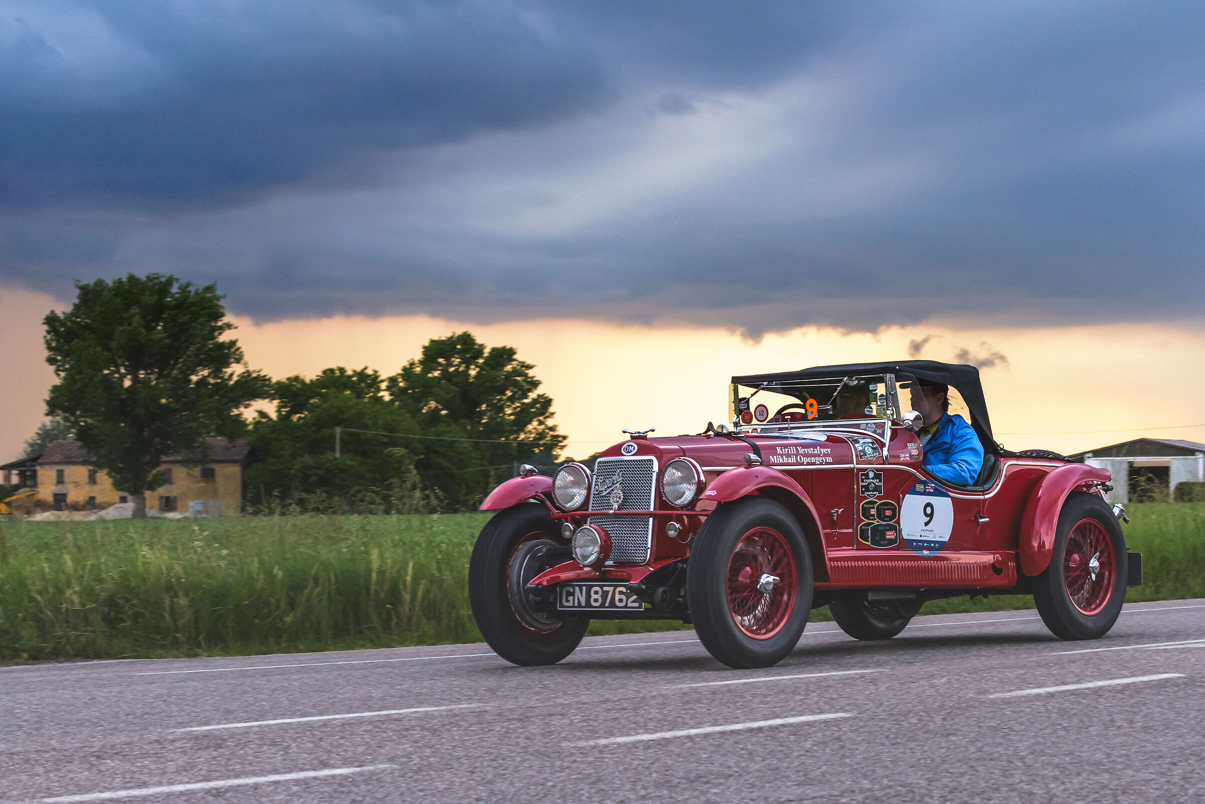 OM Superba passage Mille Miglia 2018 in Ferrara